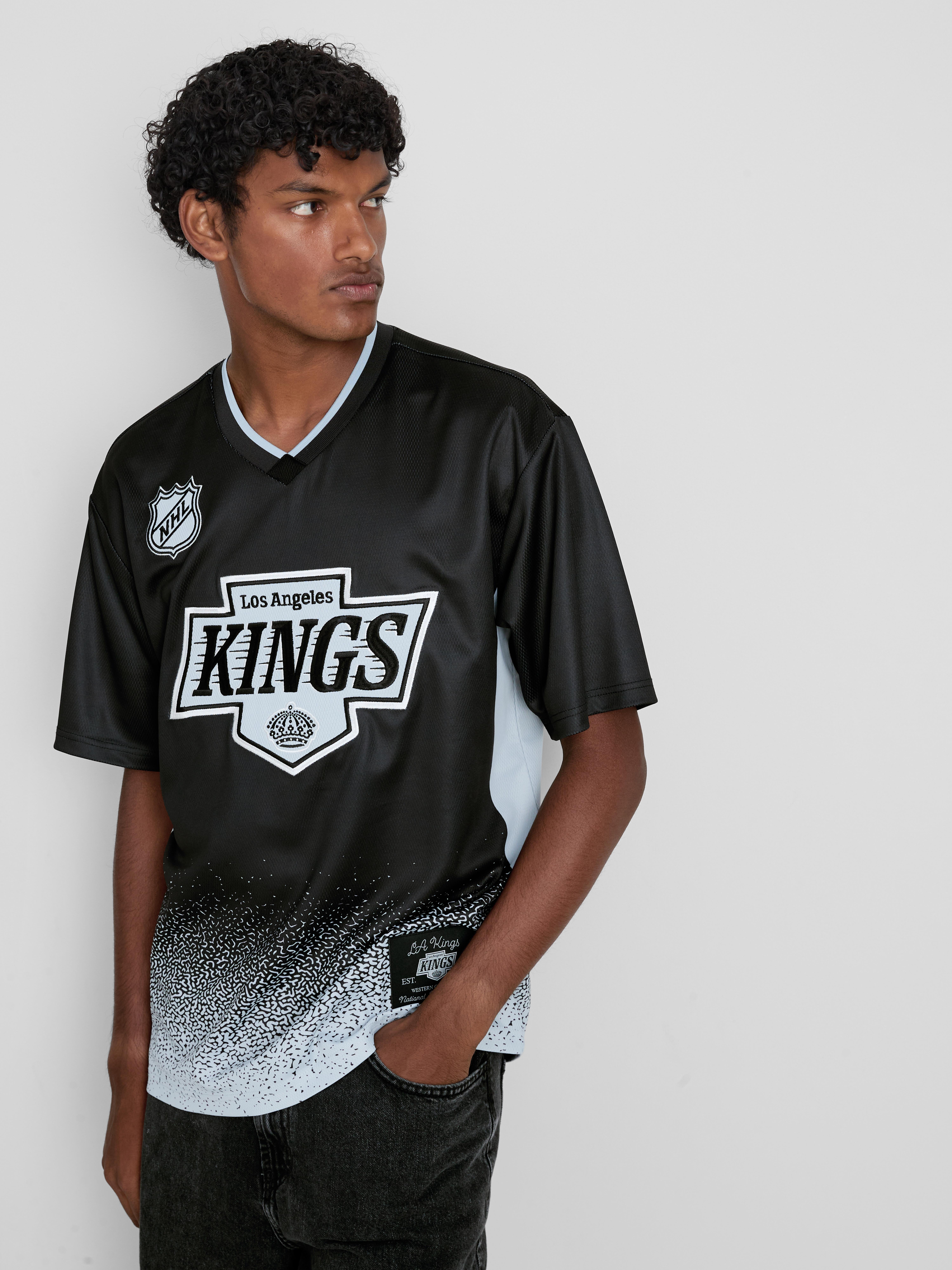NHL Los Angeles Kings V-Neck T-Shirt