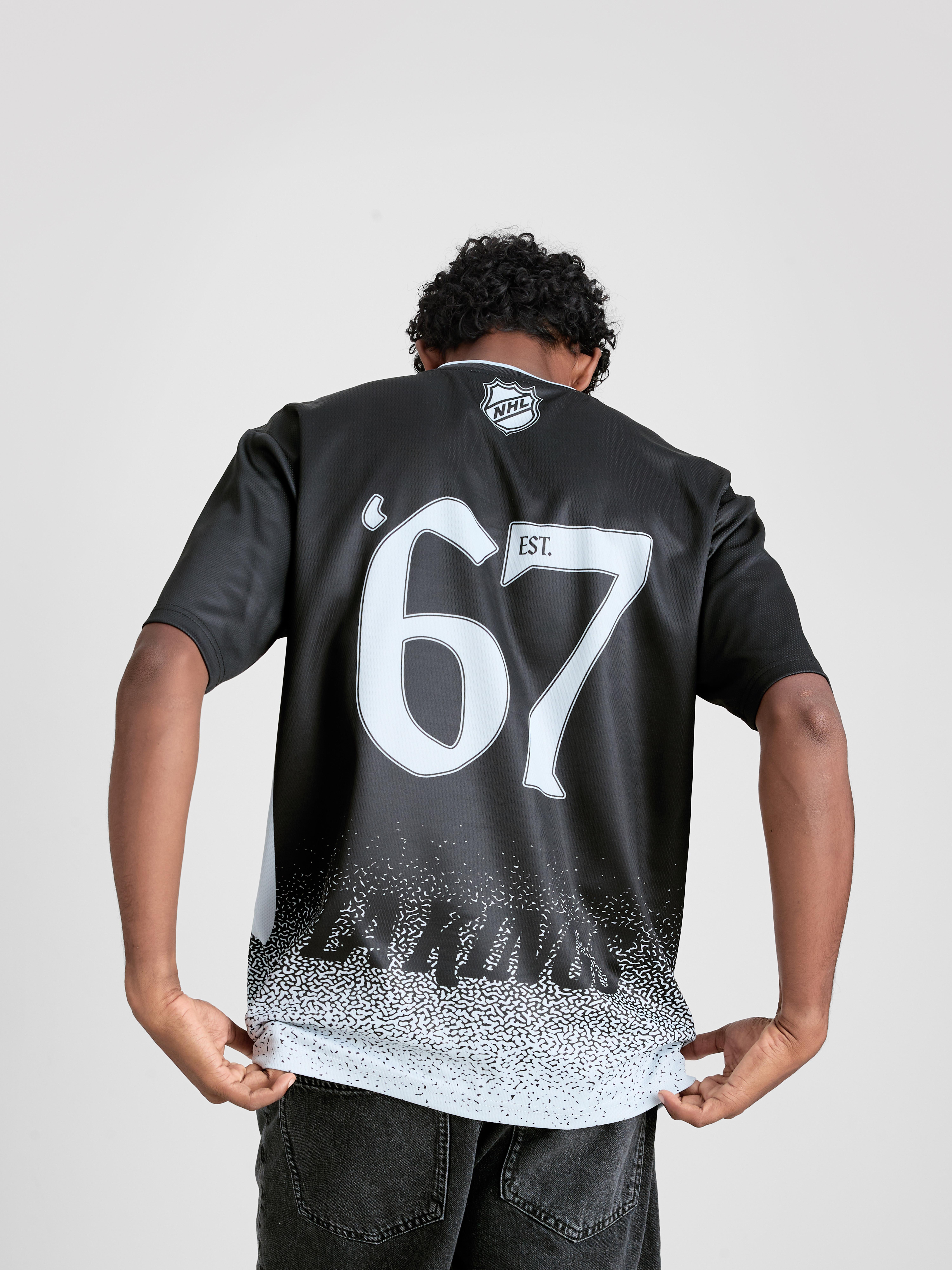 NHL Los Angeles Kings V-Neck T-Shirt