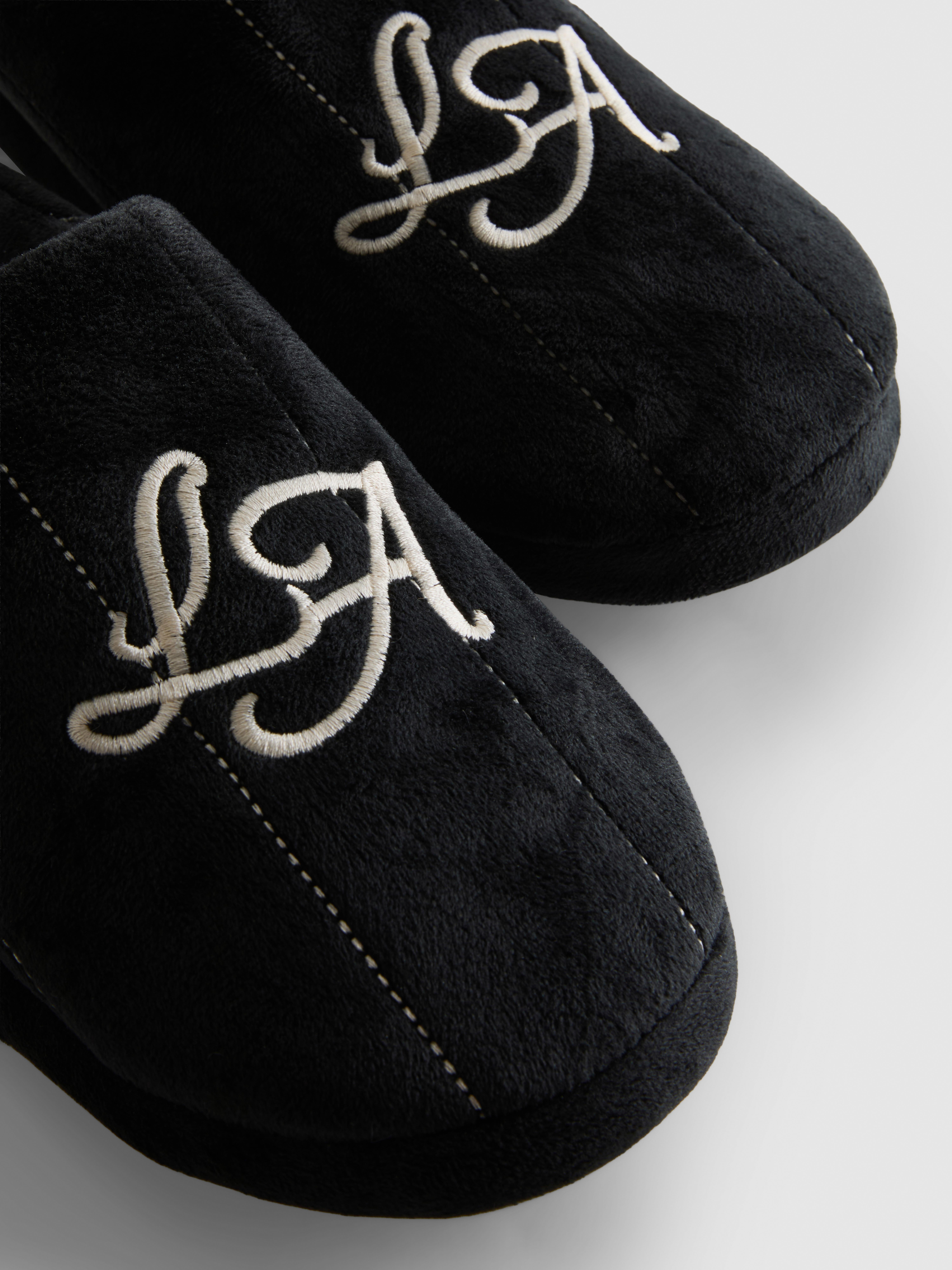 LA Embroidered Memory Foam Slippers