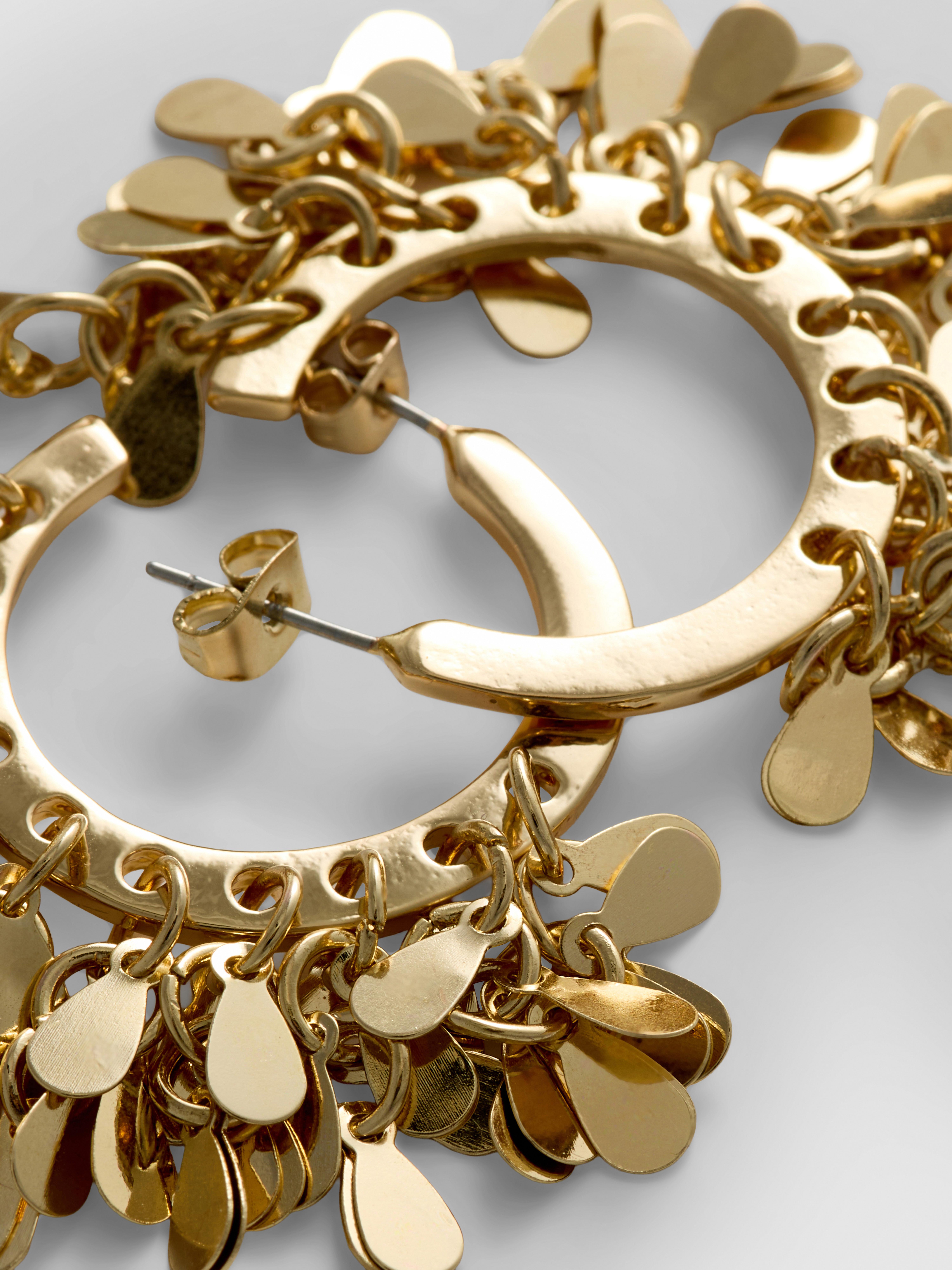 Argolas amuleto disco dourado