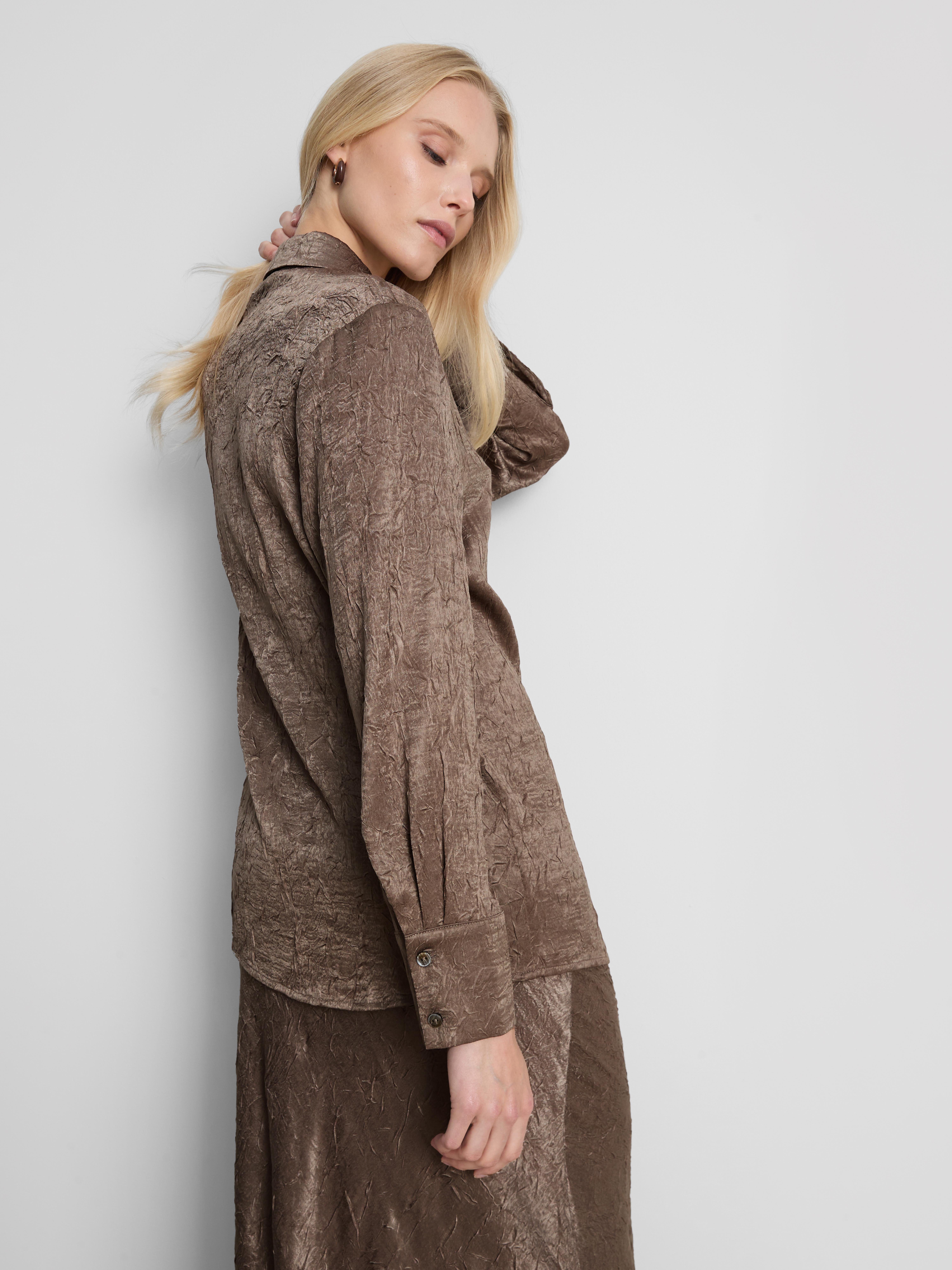 Chemise en satin texturé By Coleen