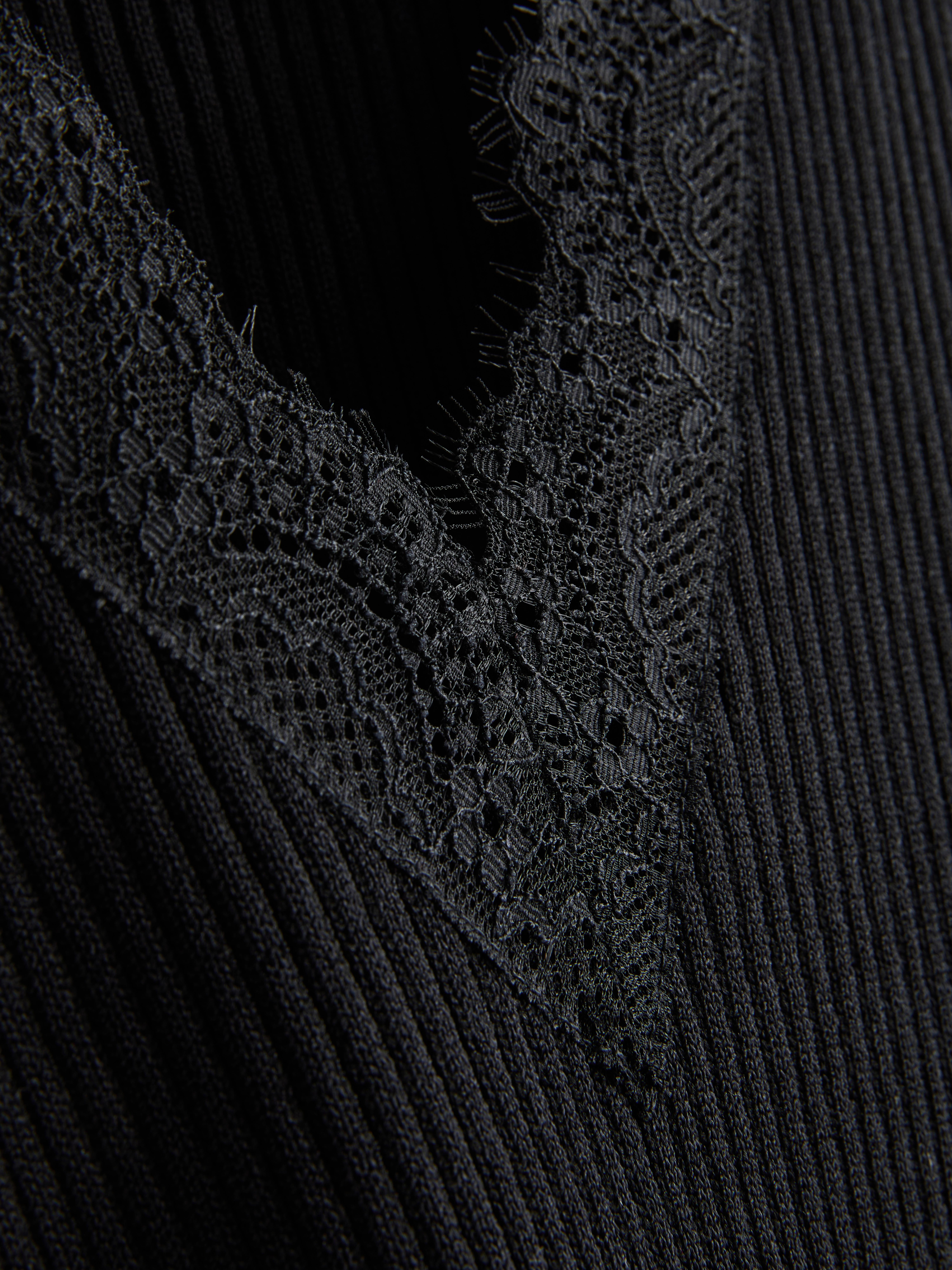 Ribbed Lace-Trim Tee