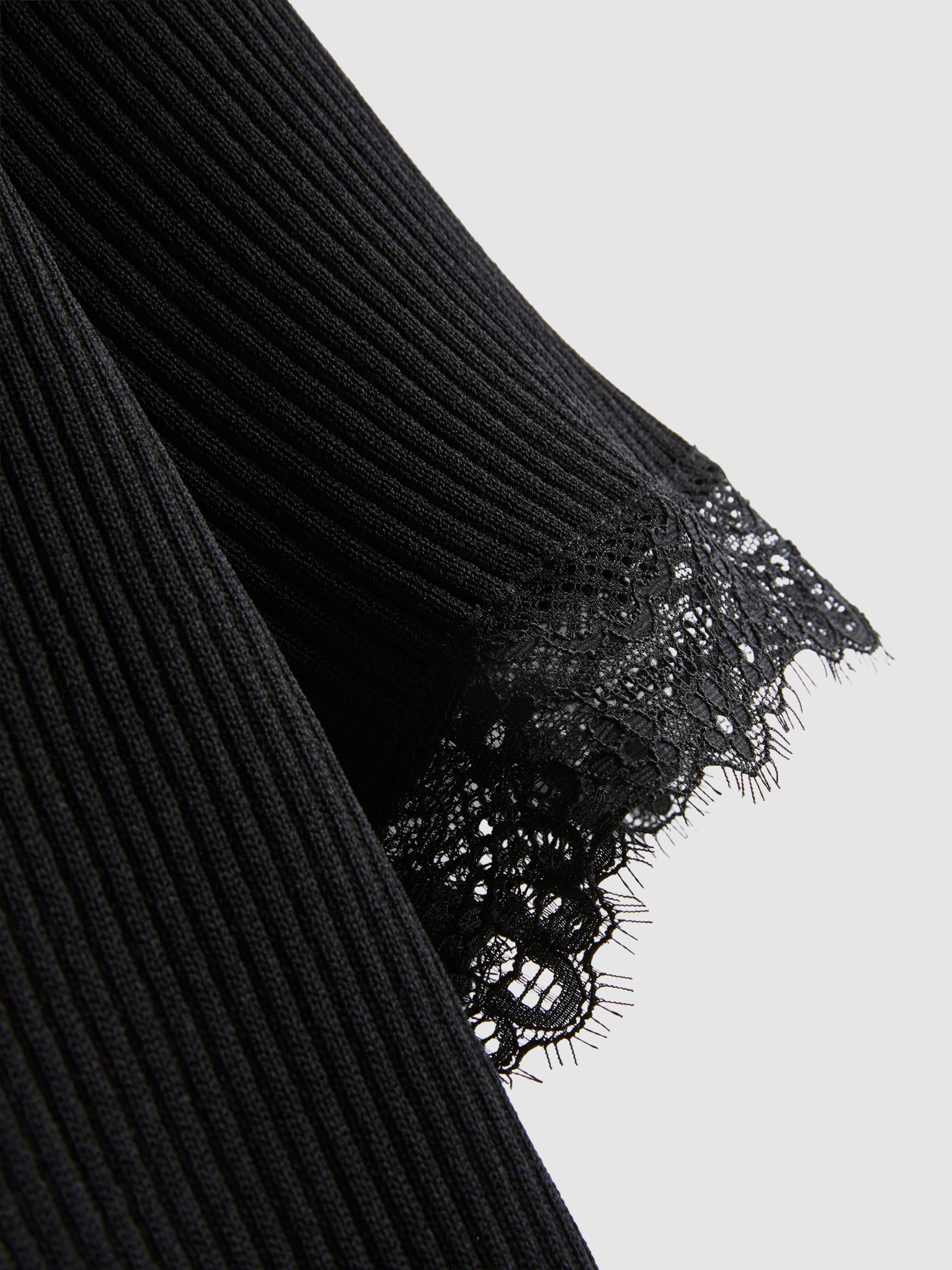 Ribbed Lace-Trim Tee