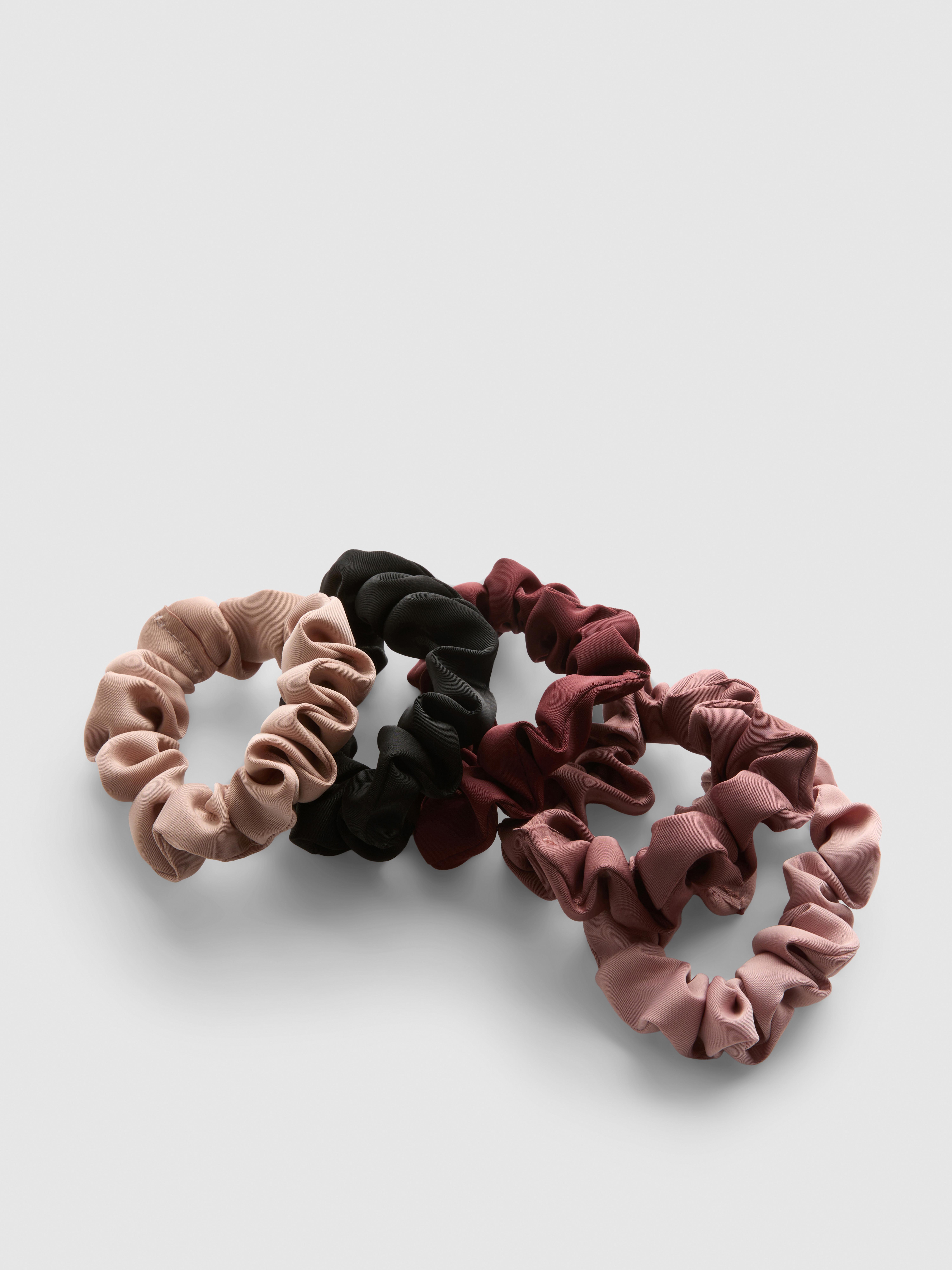 5pk Smooth Fabric Scrunchies