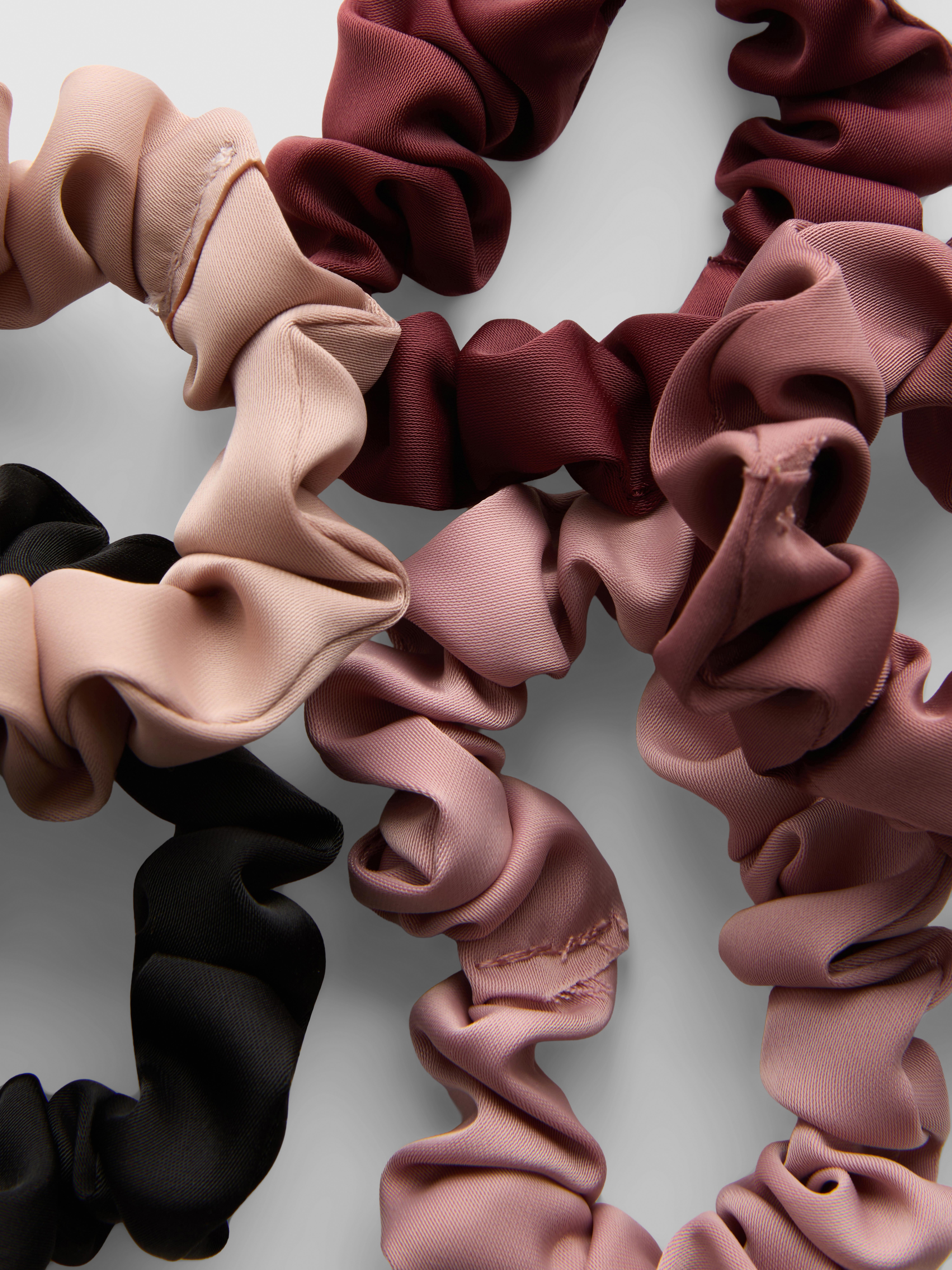 5pk Smooth Fabric Scrunchies