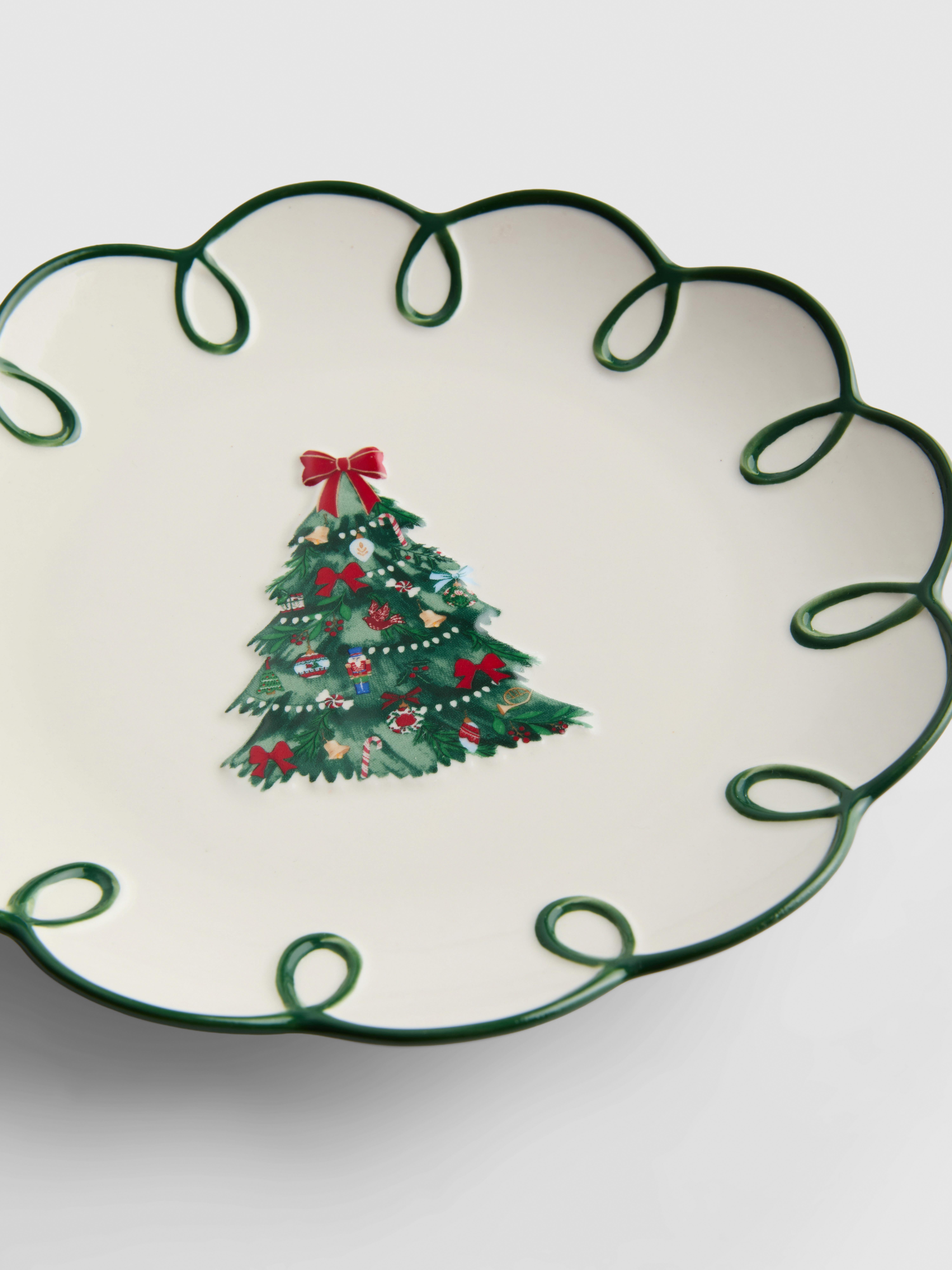 Scalloped Christmas Tree Side Plate