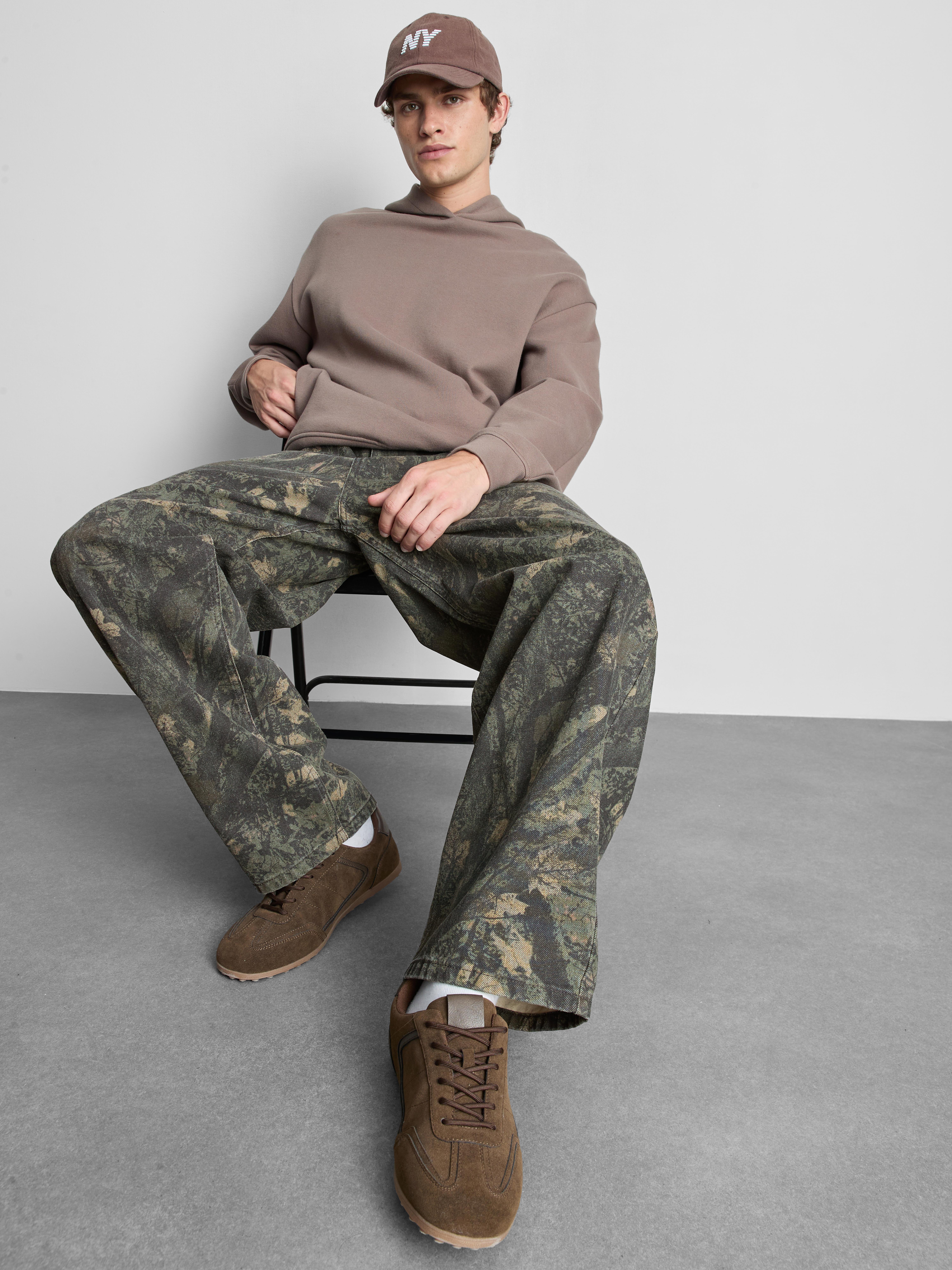 Men's Camo Mid Rise Camo Pure Cotton Jeans | Primark