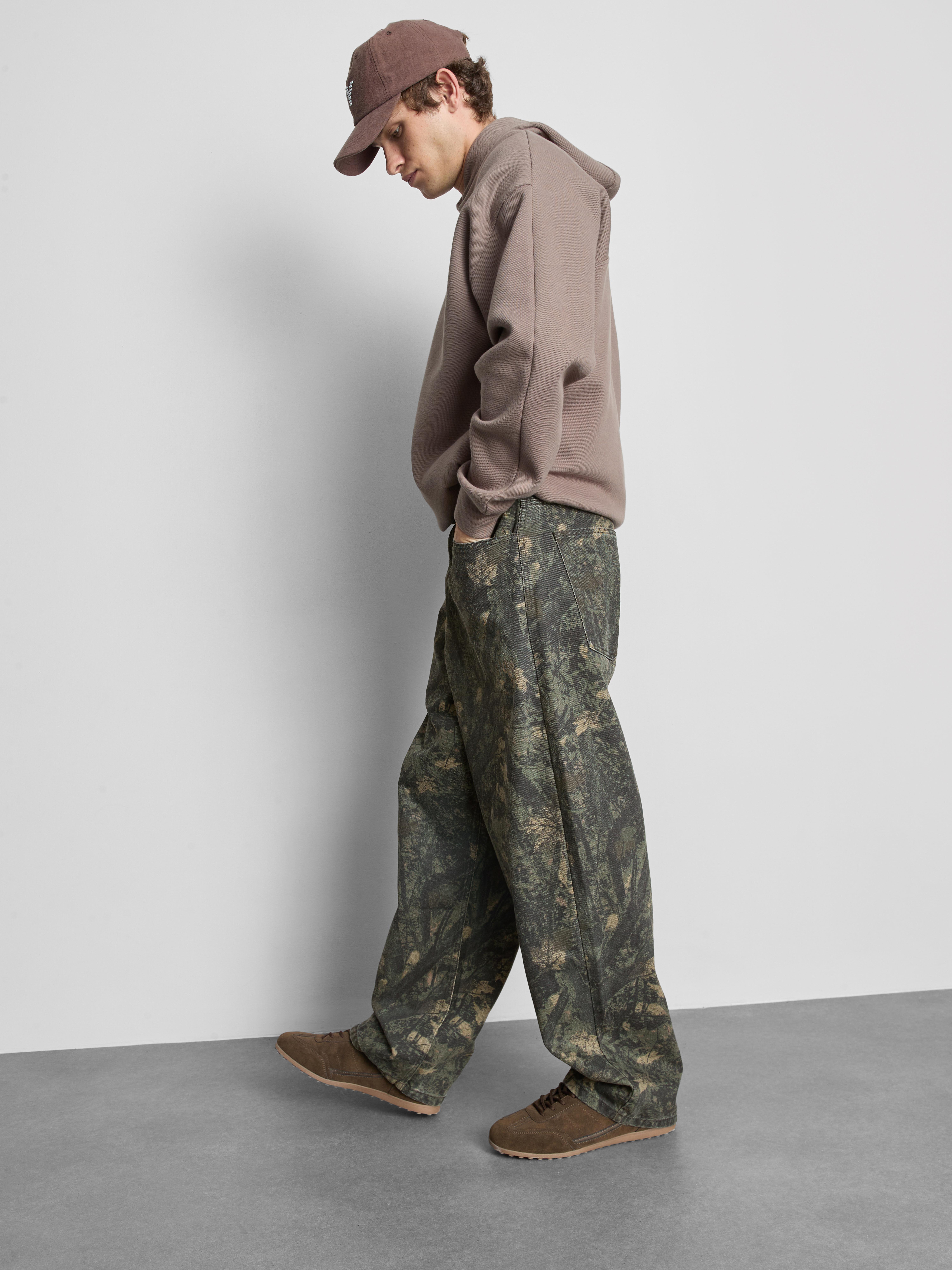 Men's Camo Mid Rise Camo Pure Cotton Jeans | Primark