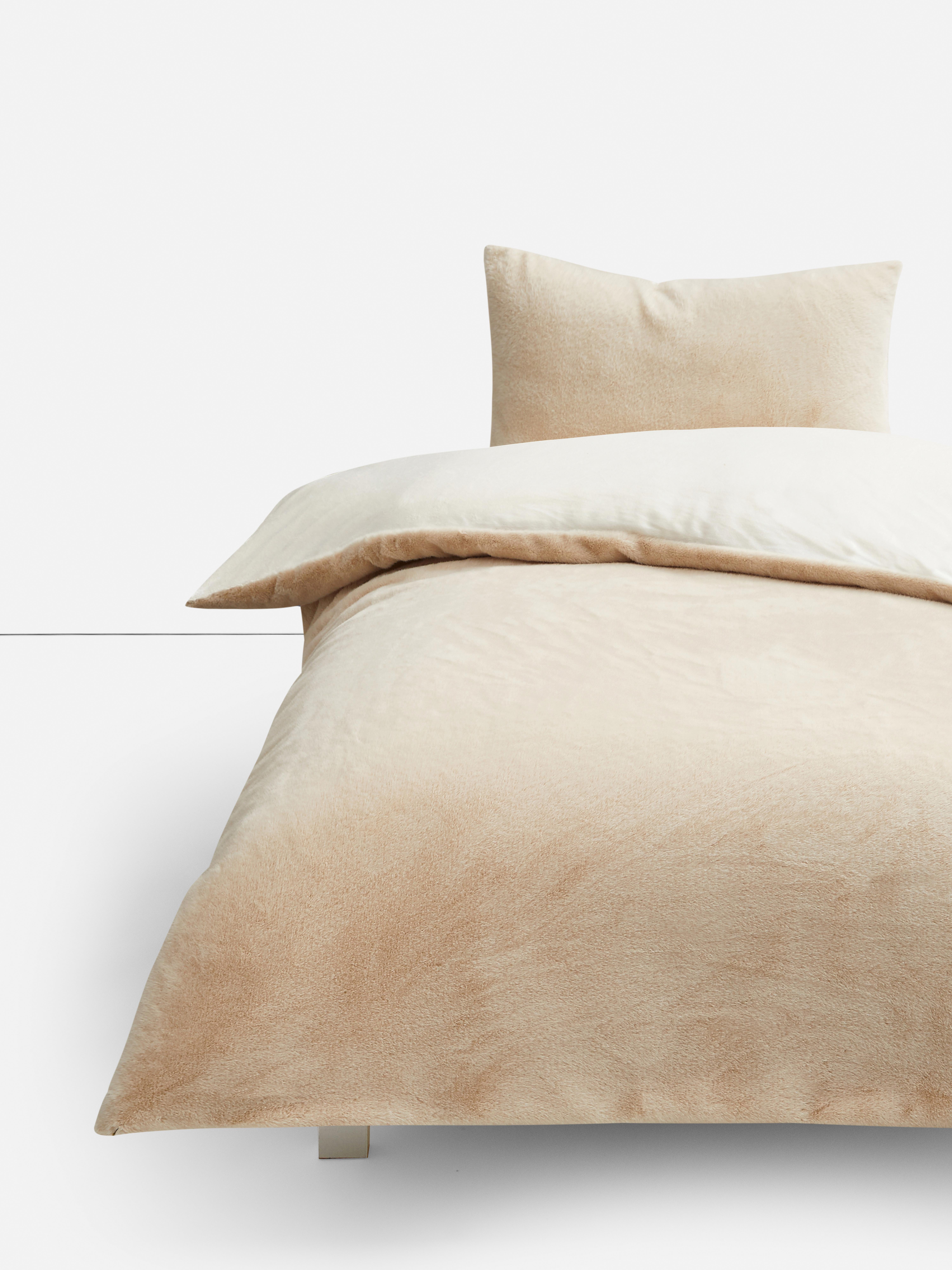 Plush Single Duvet Cover Set