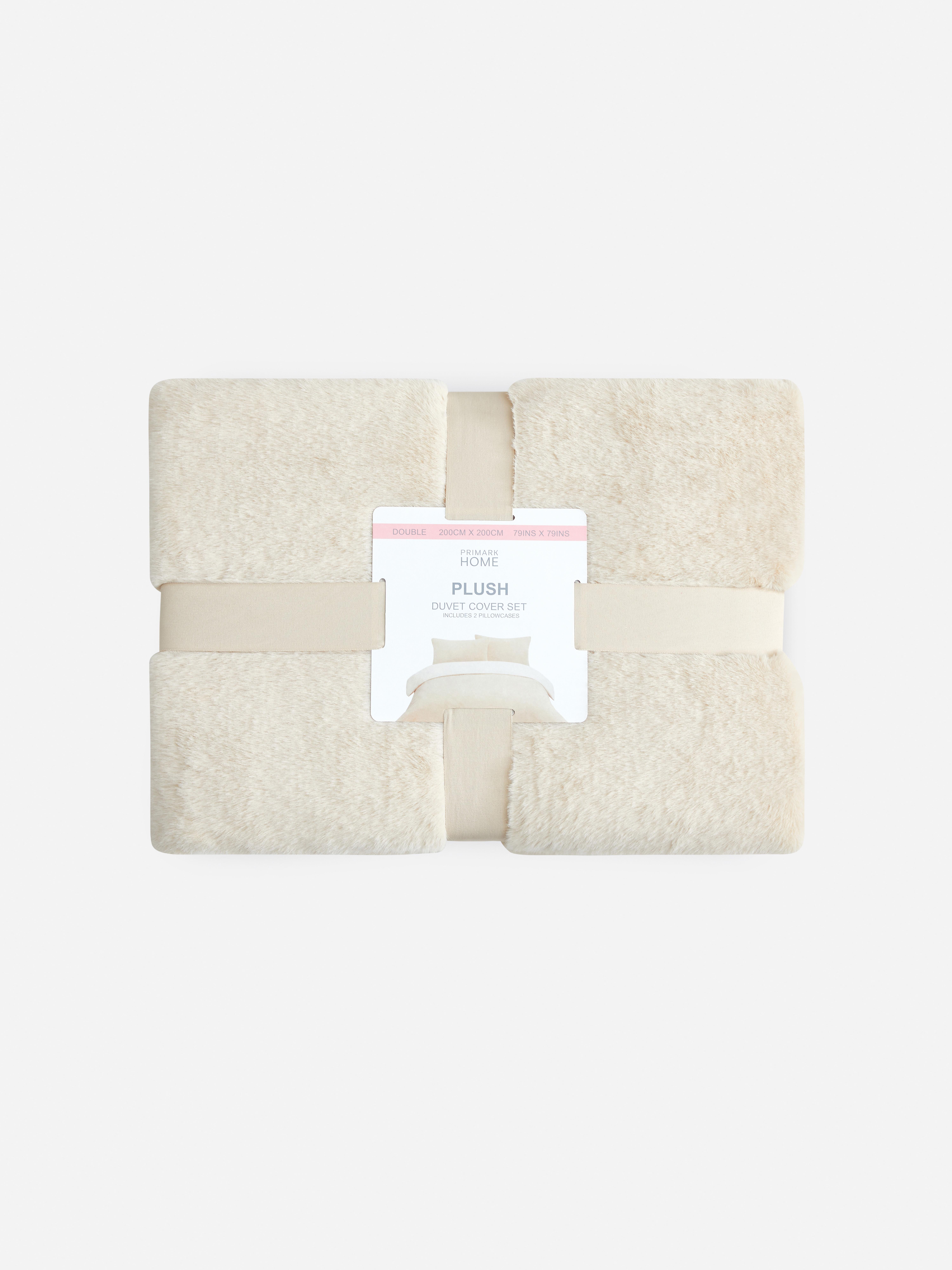 Plush Double Duvet Cover Set