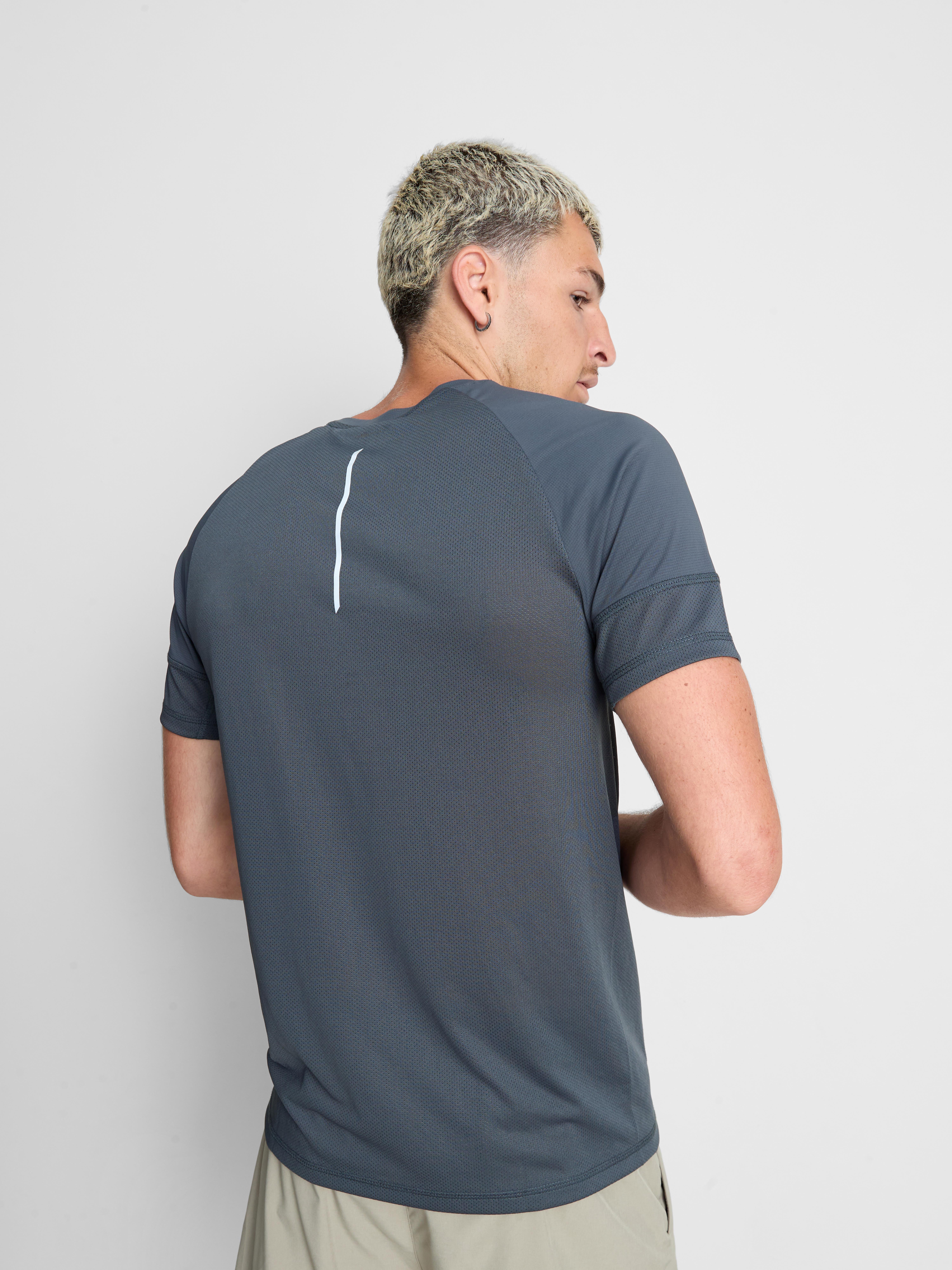 Primark Form | Short-Sleeve Gym T-Shirt