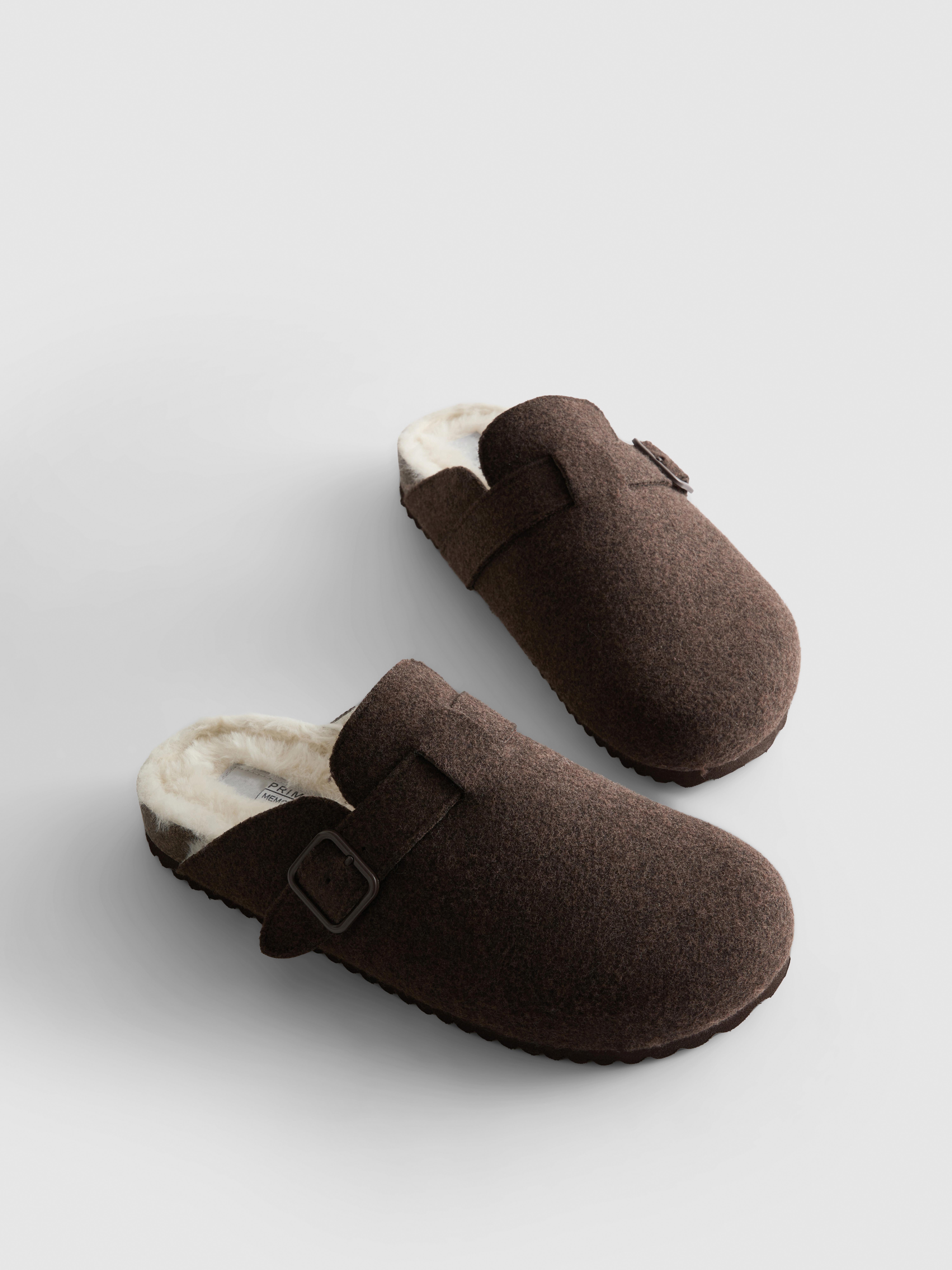Clog-Slipper mit gebürsteter Haptik