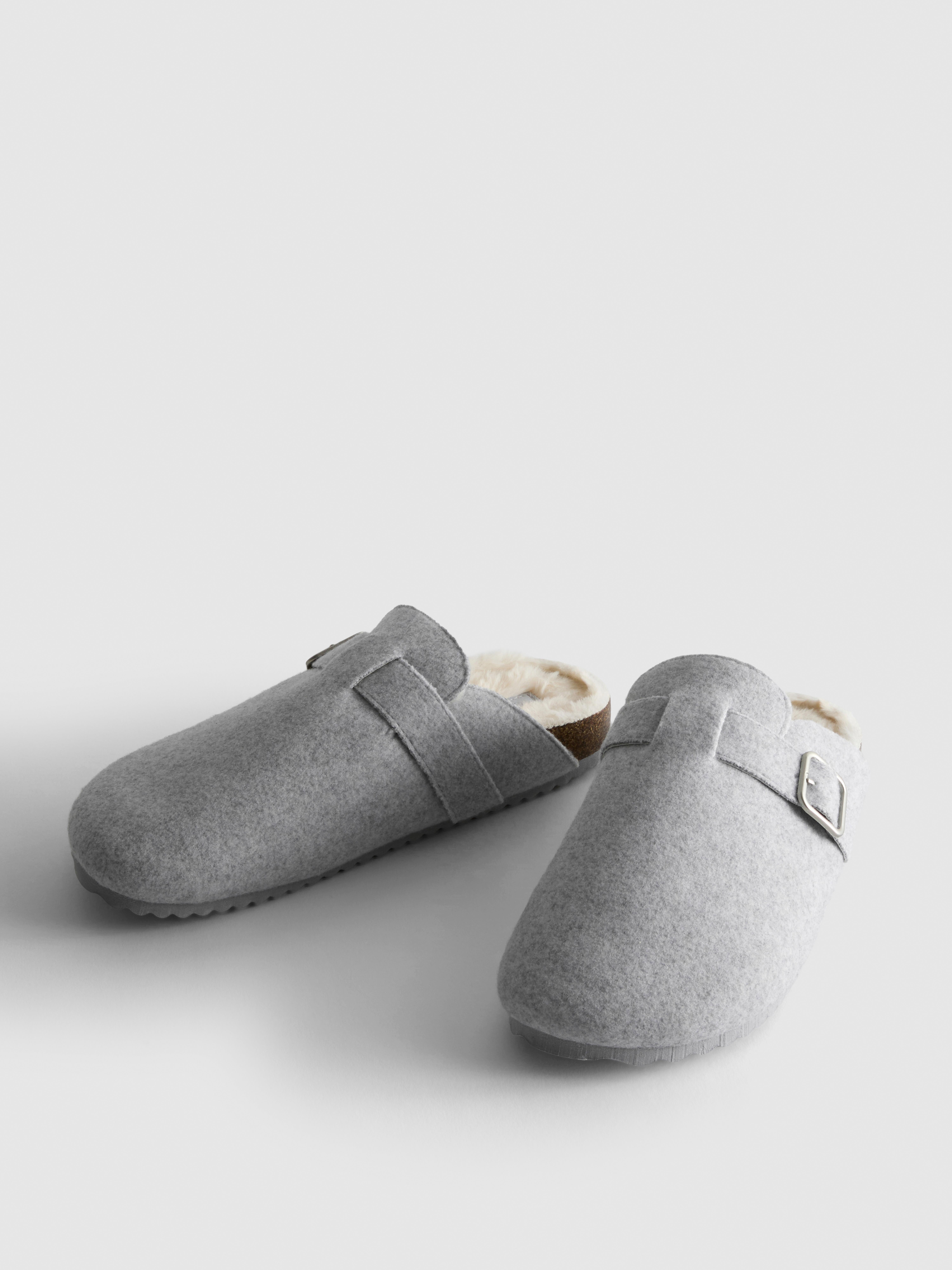 Chaussons sabots brossés