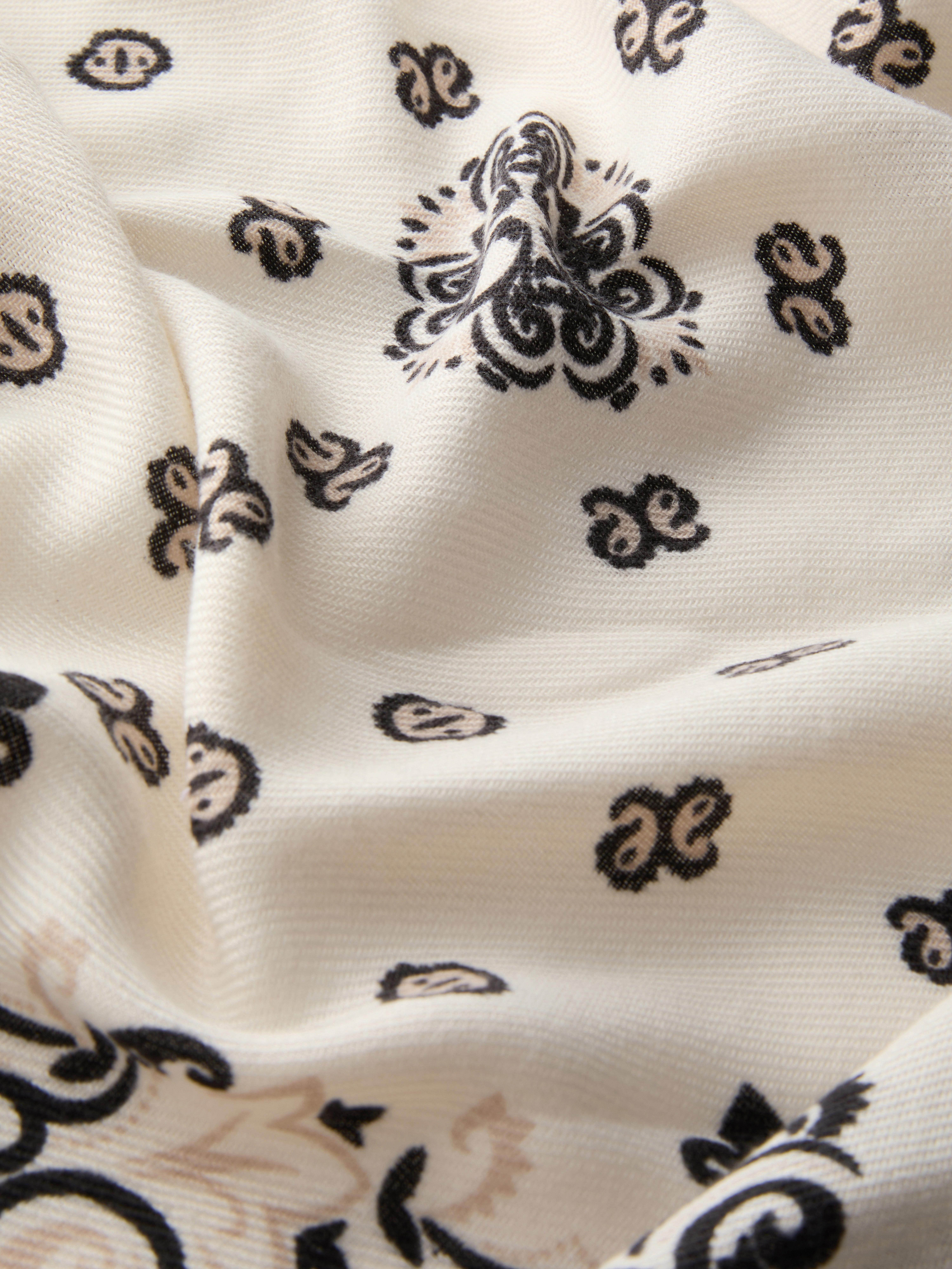 55 x 55 Paisley Neckerchief