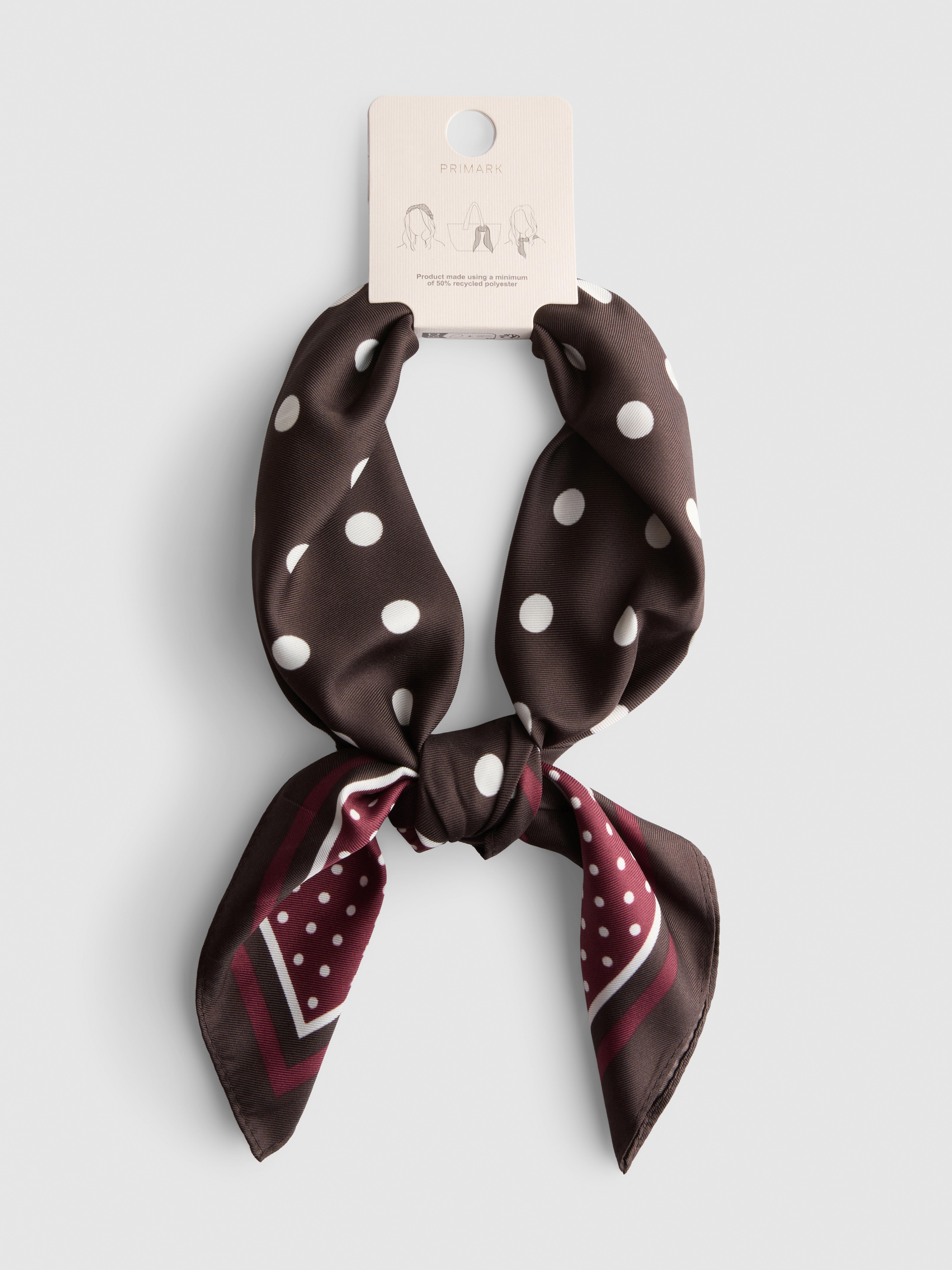 Foulard à pois