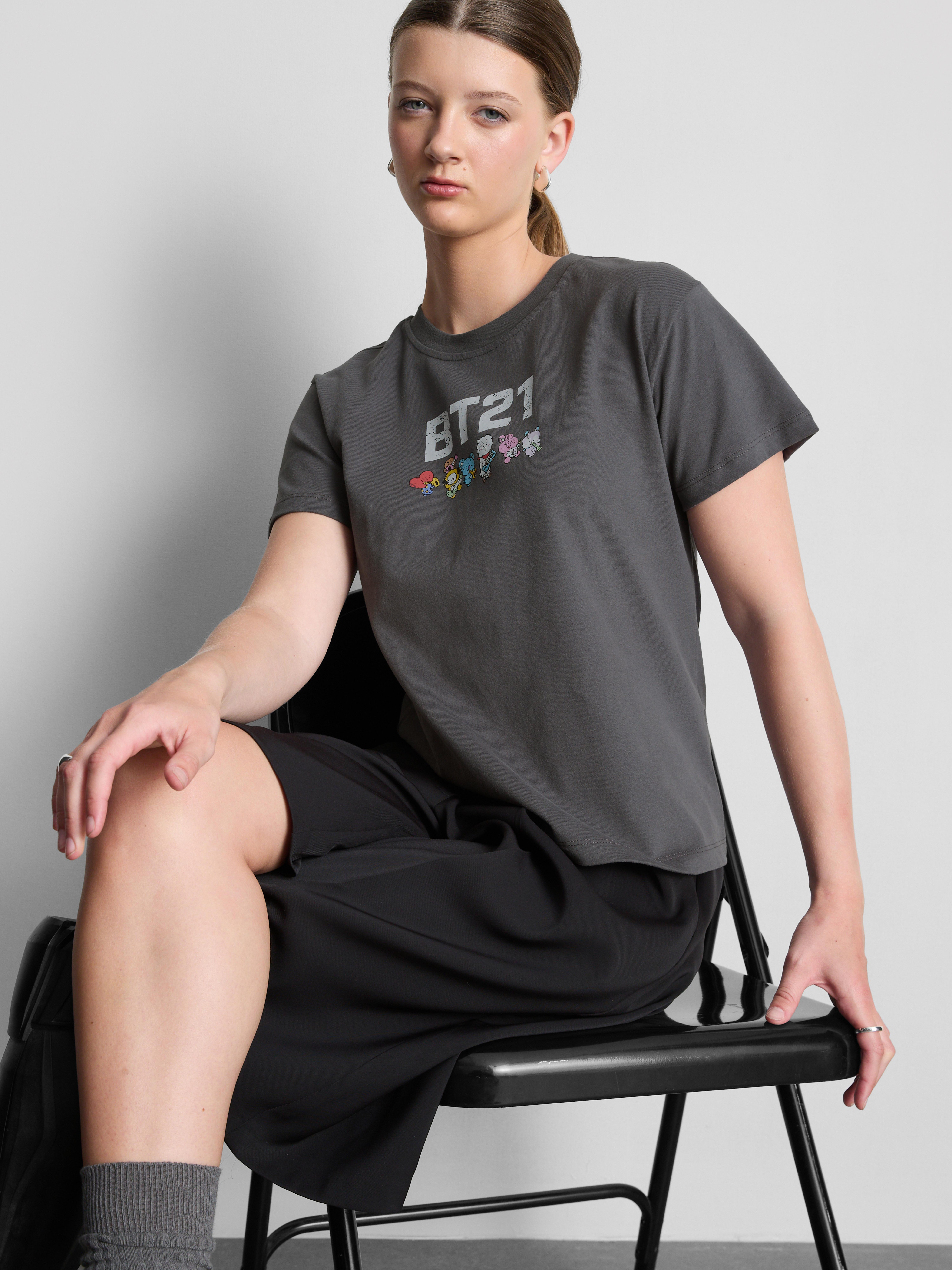 BT21 Pure Cotton Graphic Tour Tee