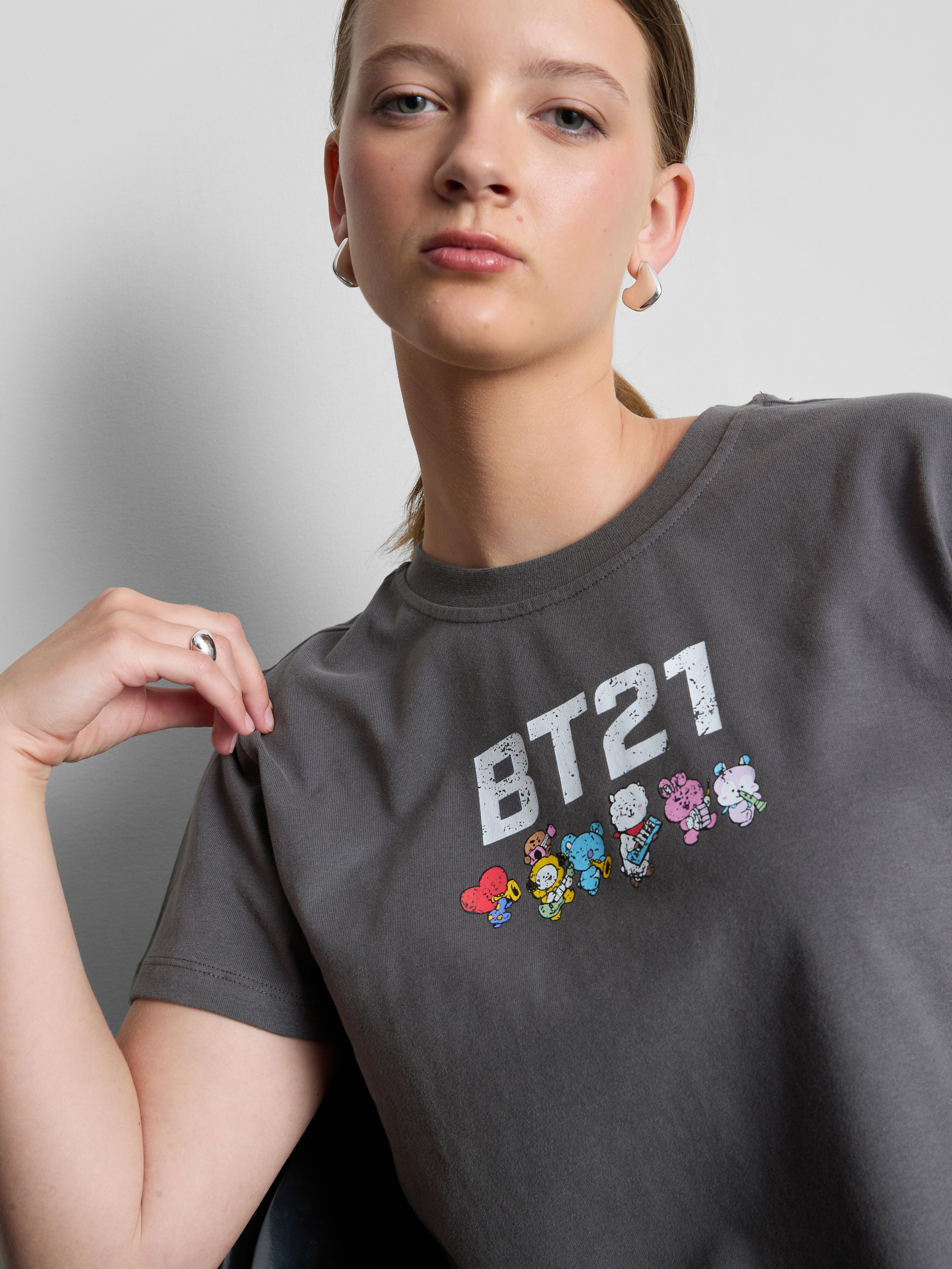 Women's Black BT21 Pure Cotton Graphic Tour Tee | Primark