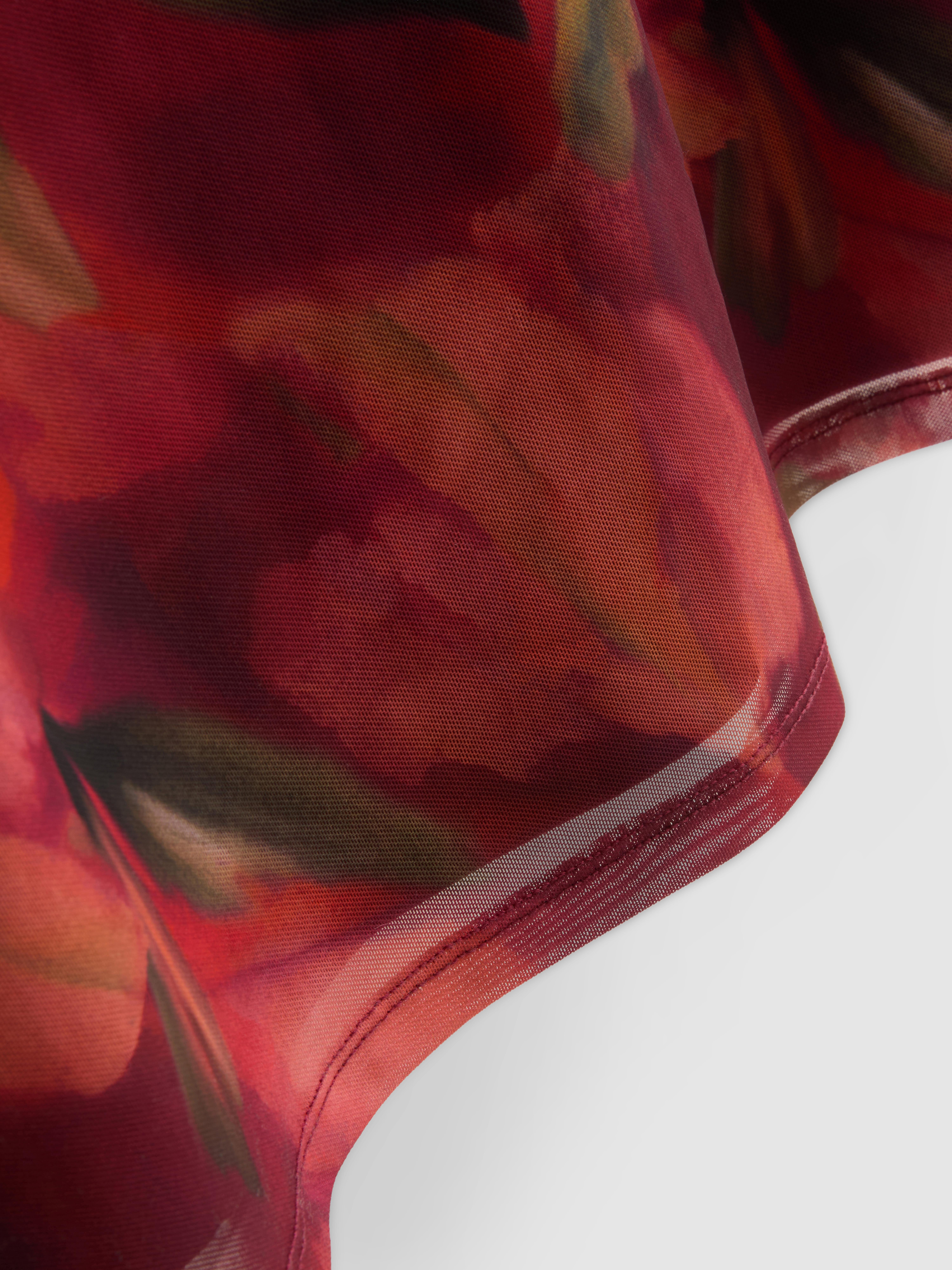 Netzstoff-Maxikleid mit Schlüssellochausschnitt und Blumenmuster