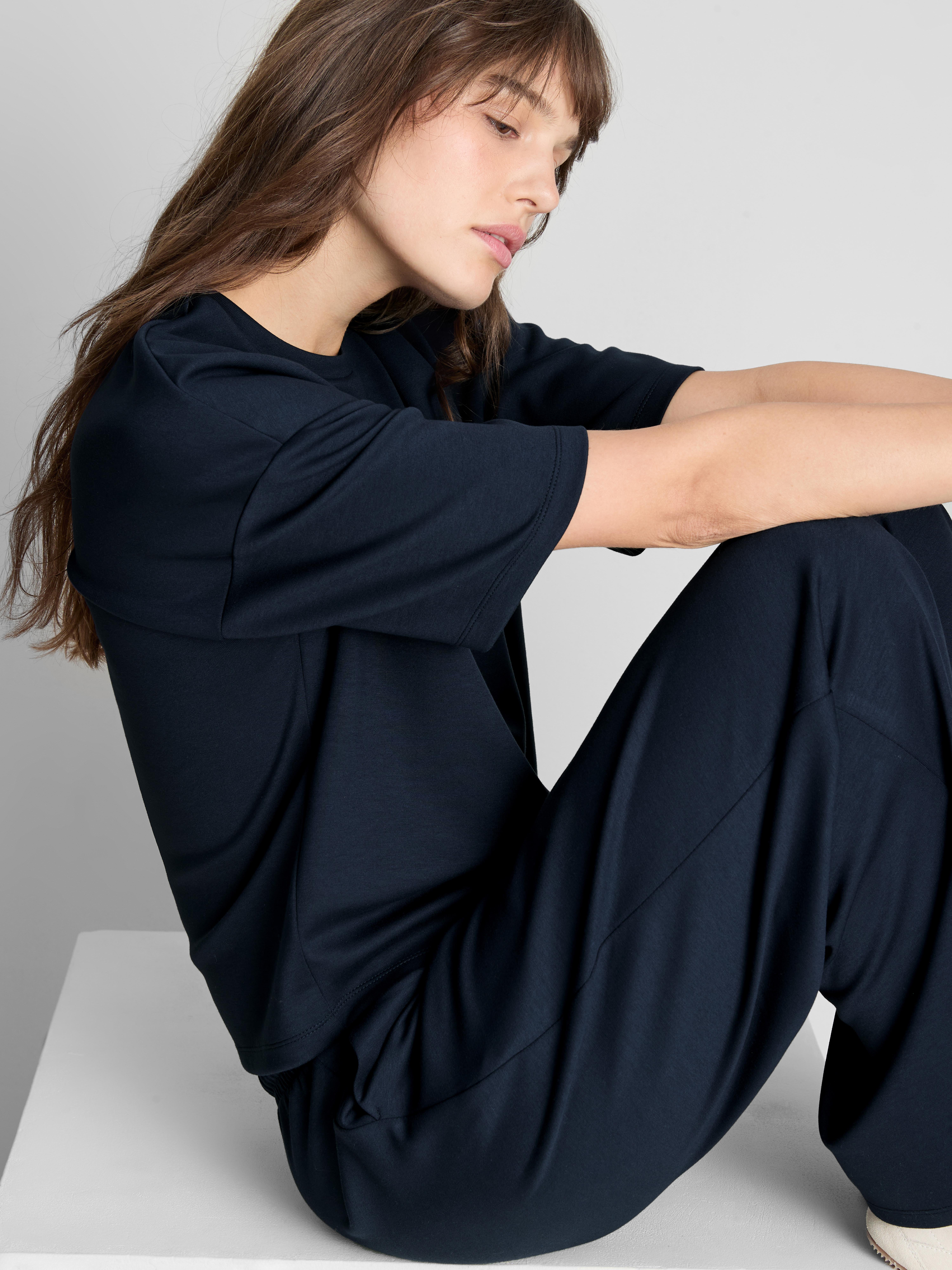 Bluza z krótkim rękawem i obniżoną linią ramion