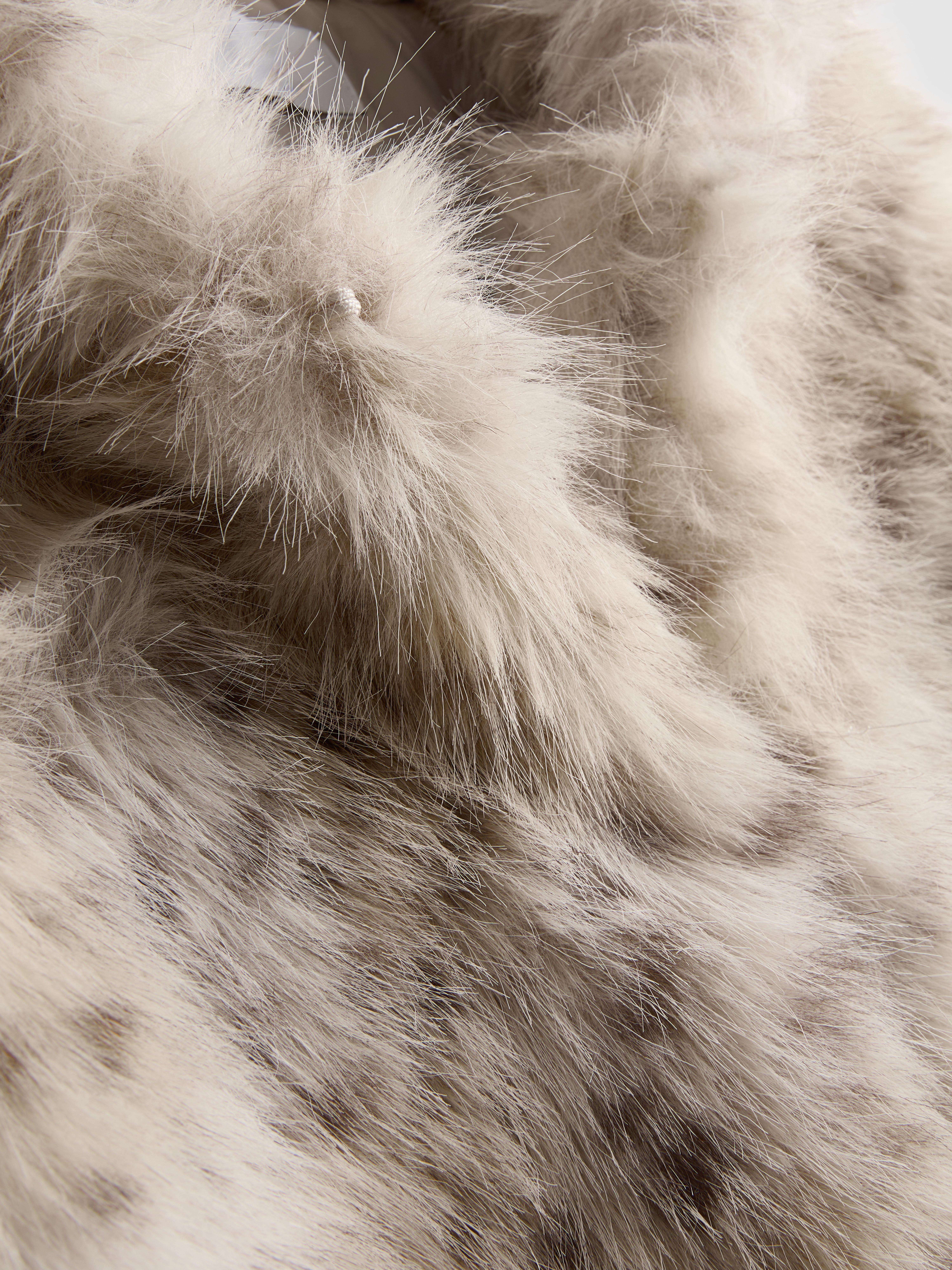 The Primark Scene | Hooded Faux Fur Jacket