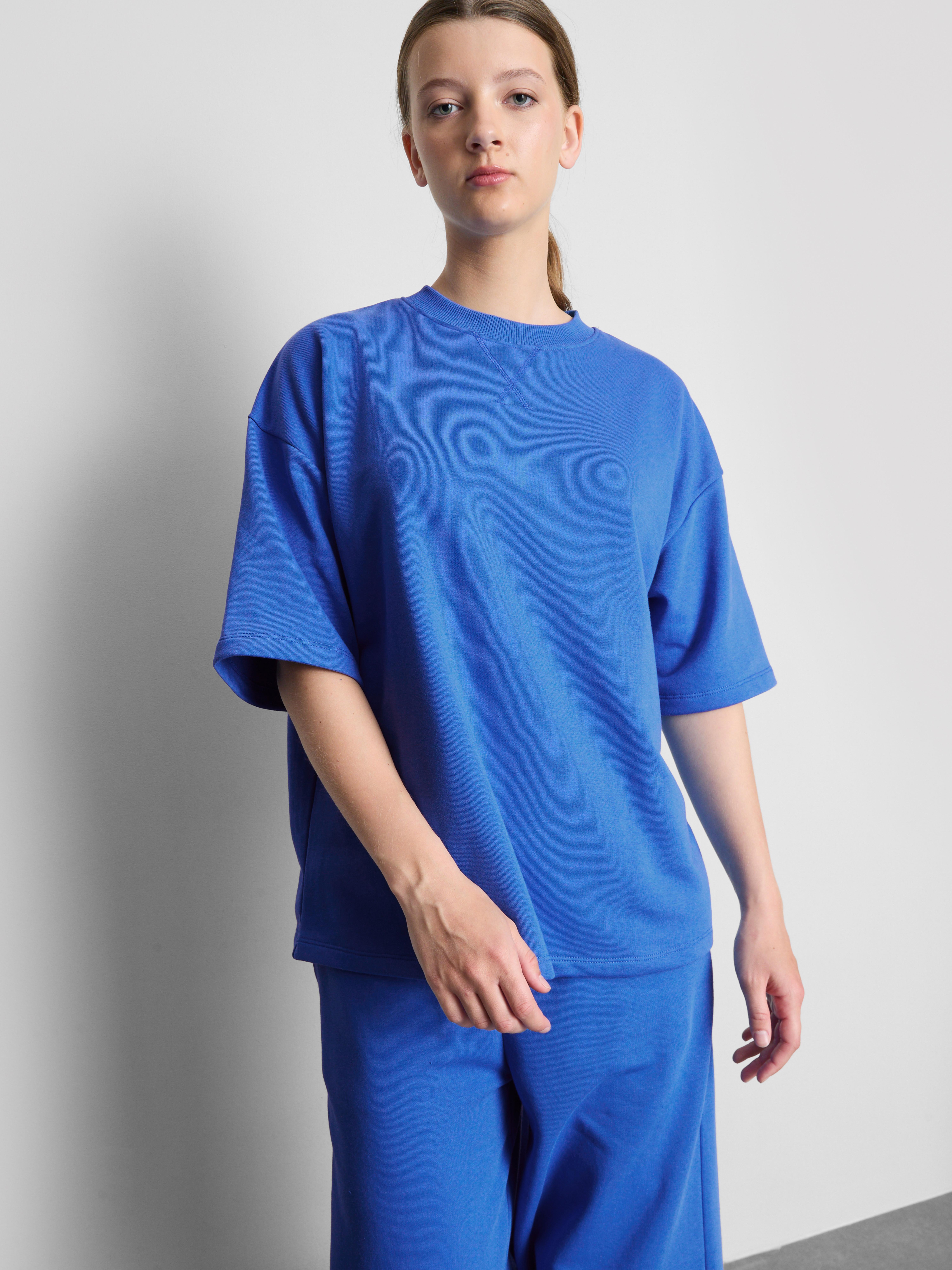Dropped-Shoulder Airport Tee