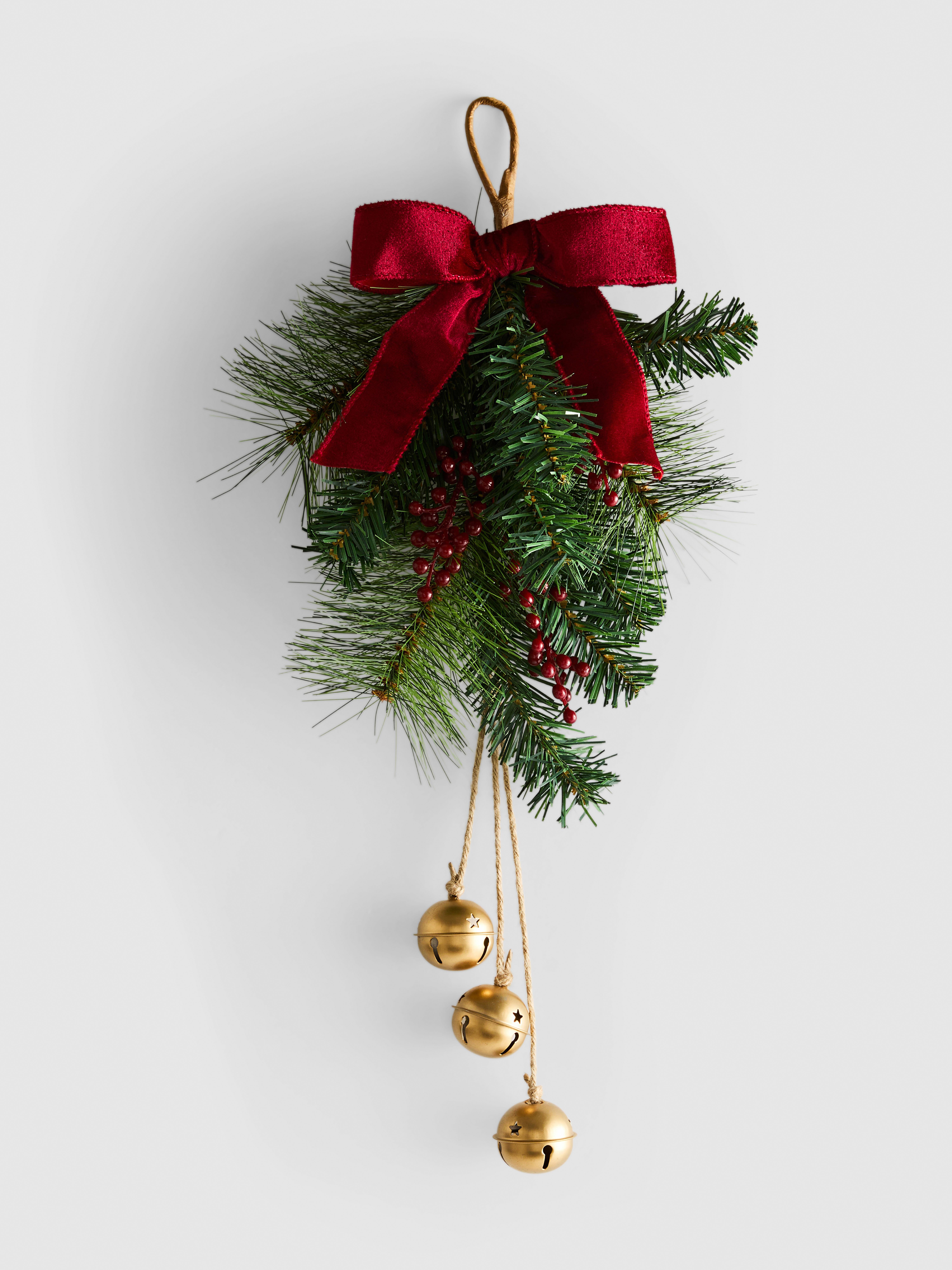 Hanger met imitatiegroen en klokjes