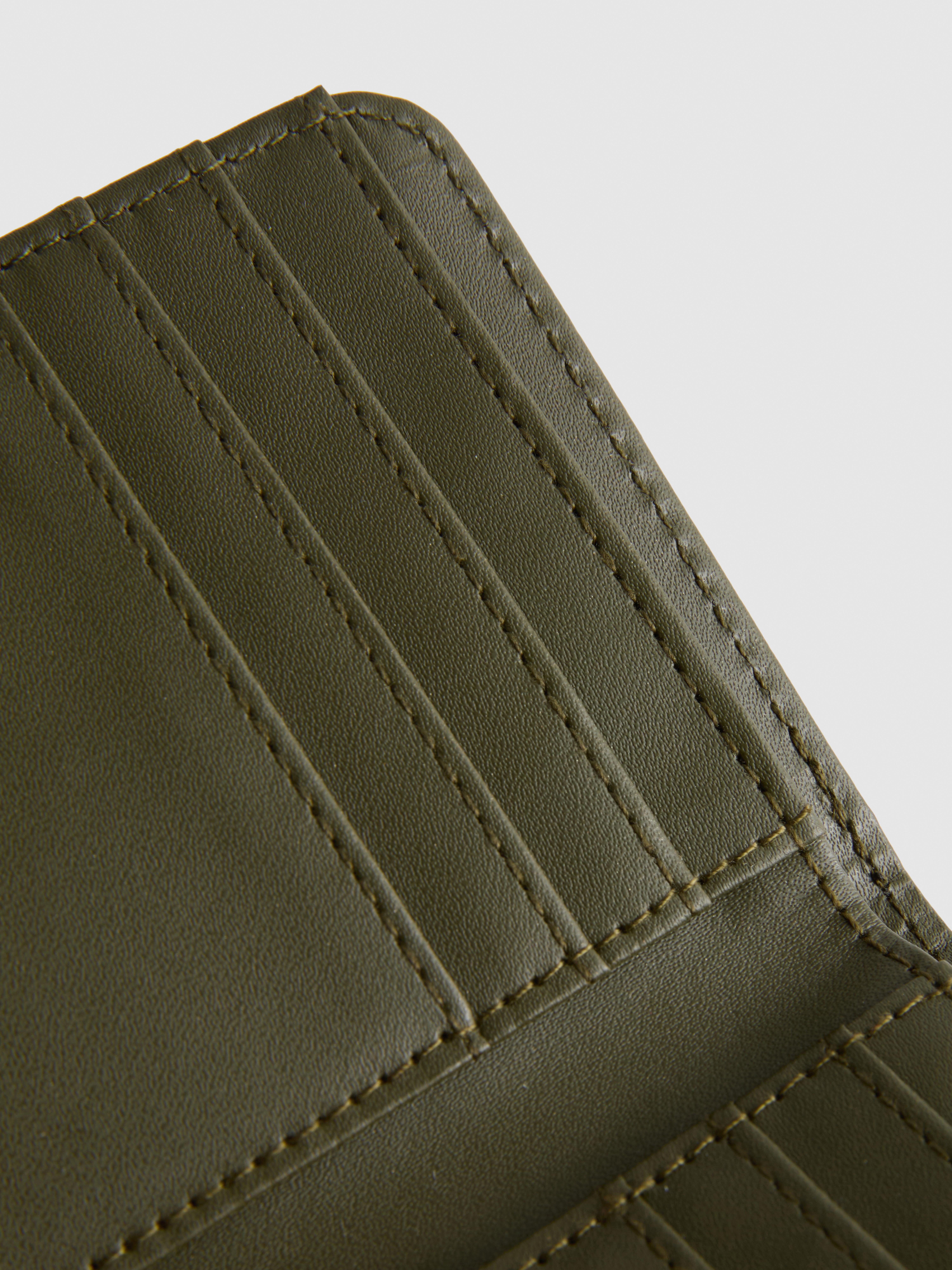Medium Zip-Around Wallet