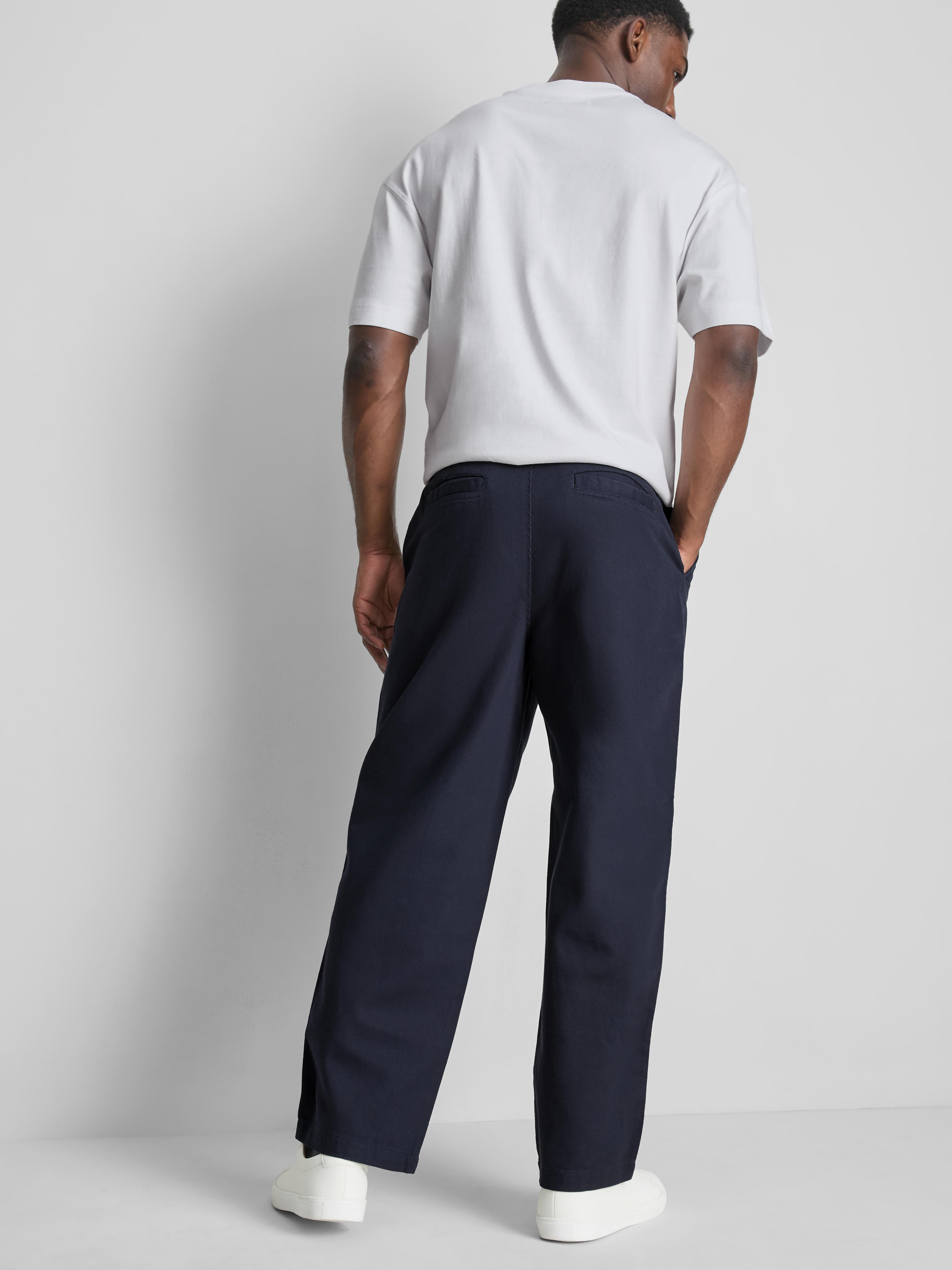 Chinohose mit mittlerer Leibhöhe