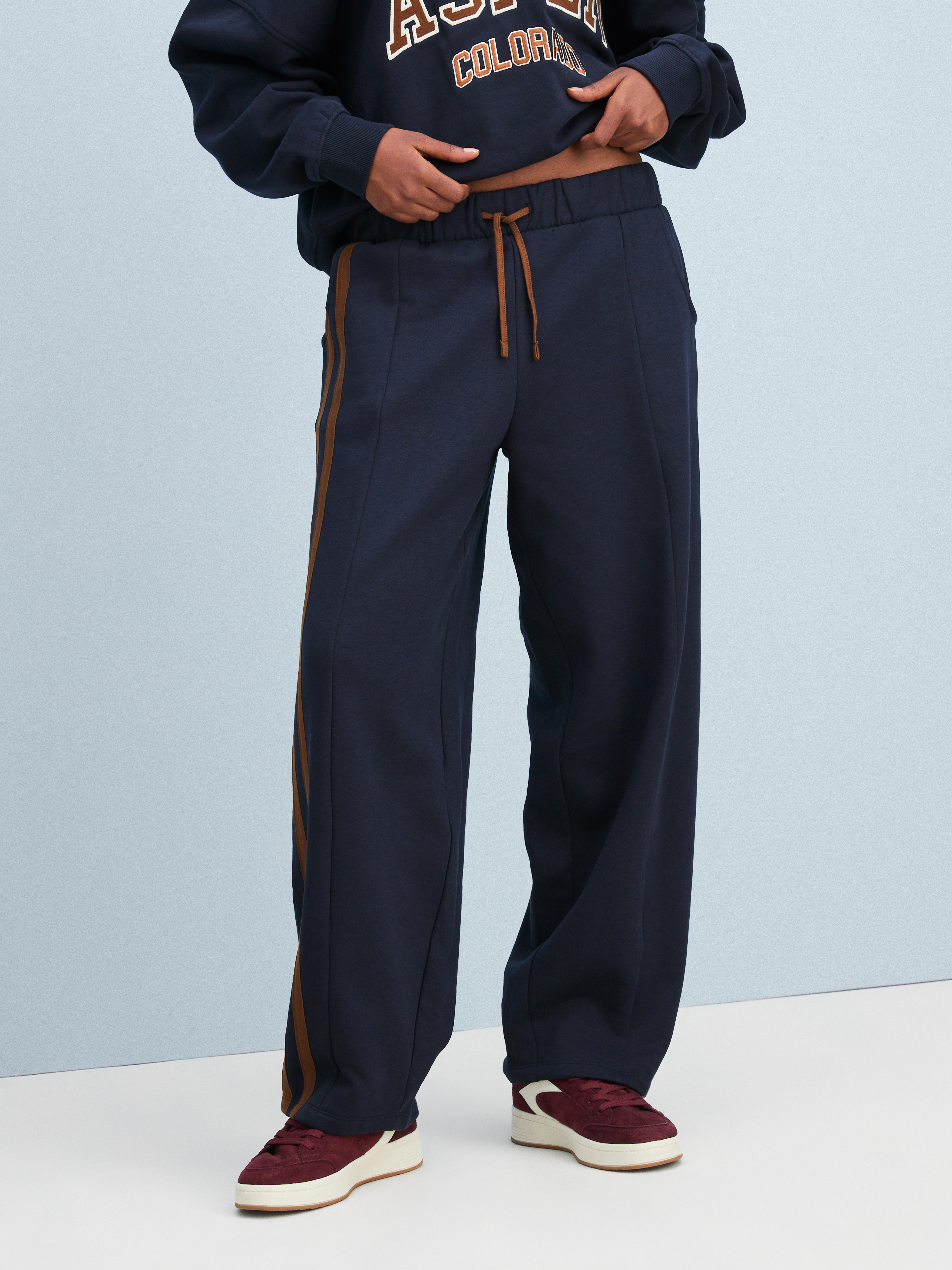 The Primark Scene | Joggingbroek met zijstreep - Marineblauw - Dames ...