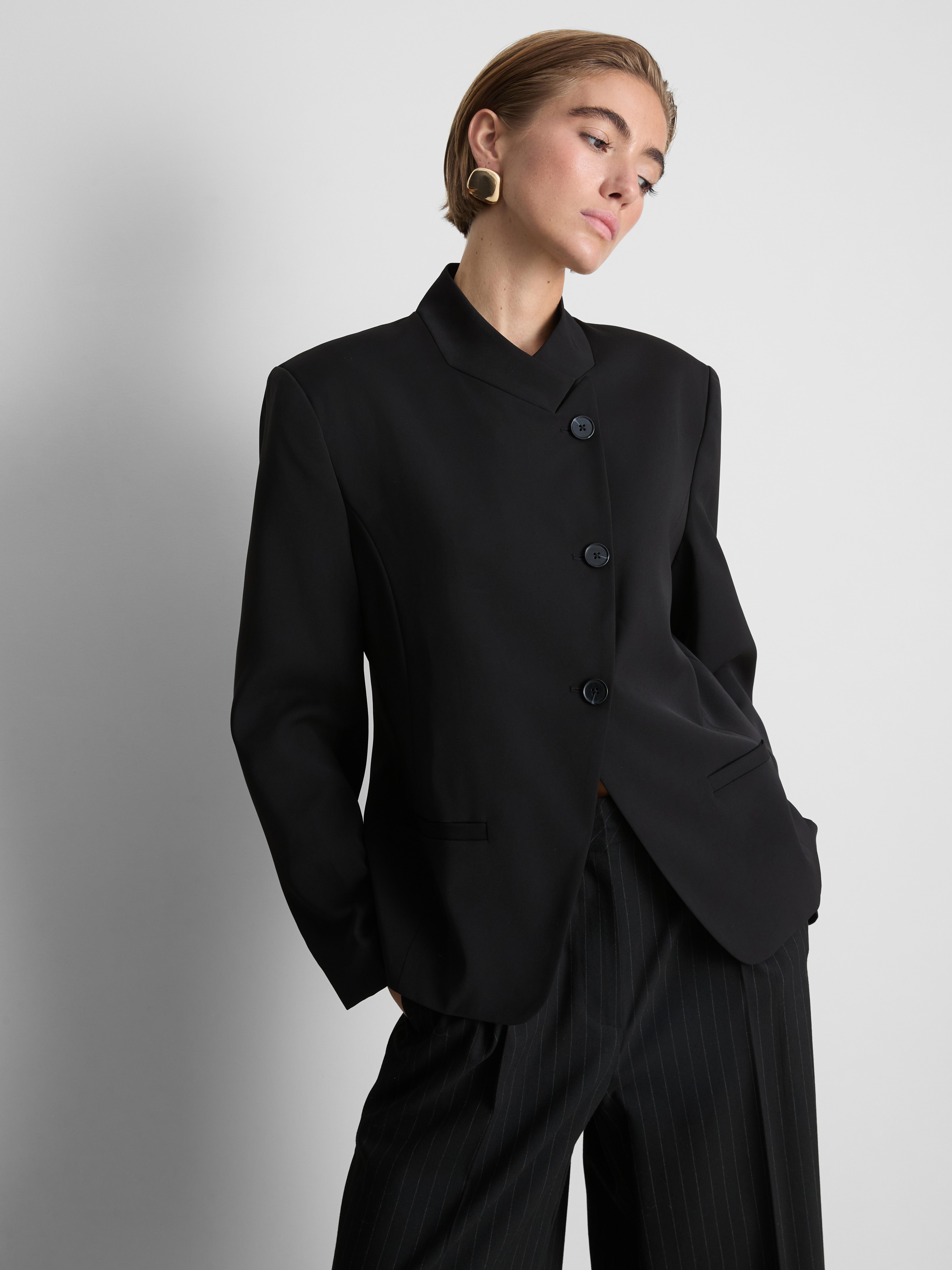 Single Breasted Blazer