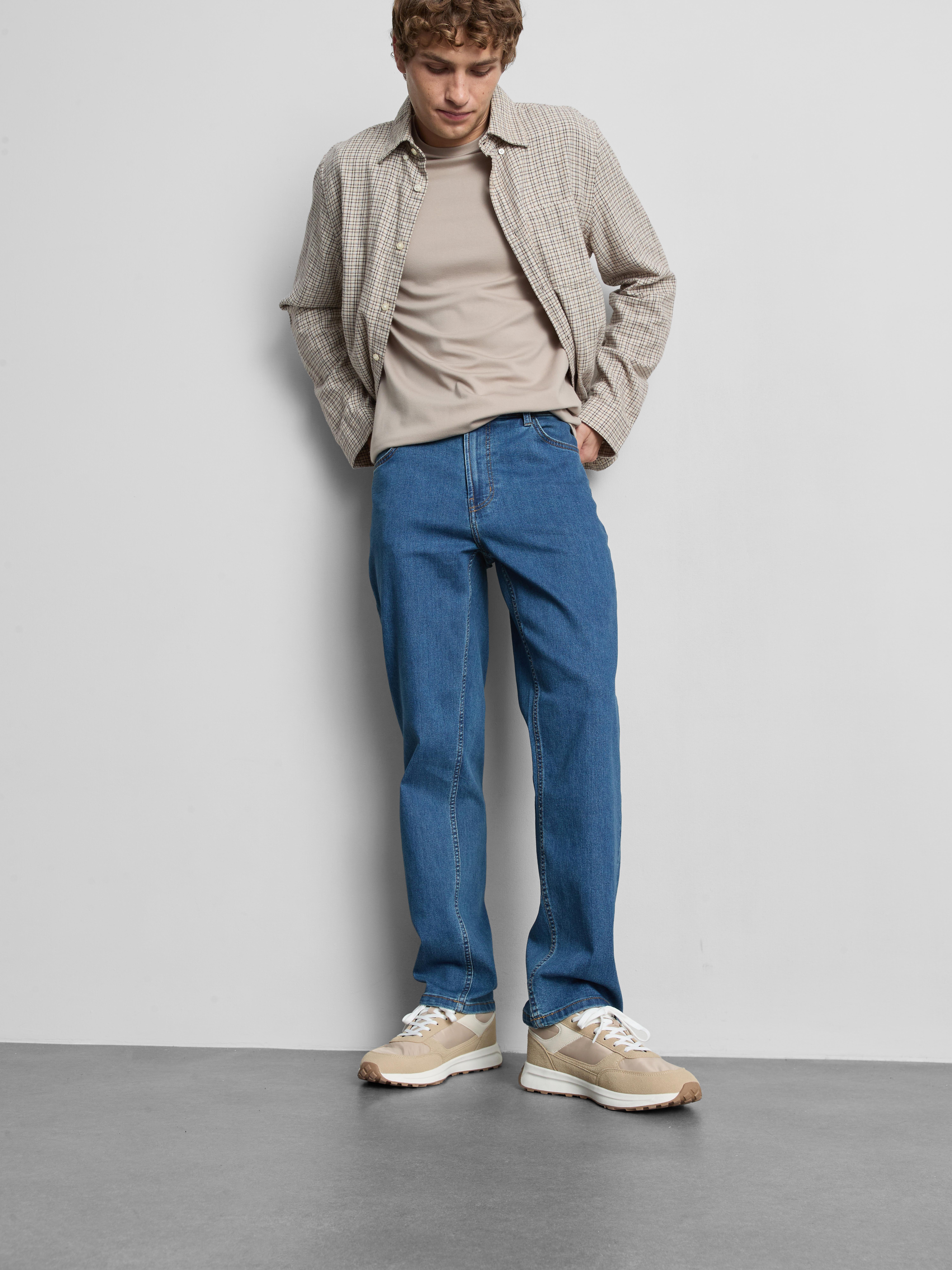 Mid Rise Straight Leg Jeans