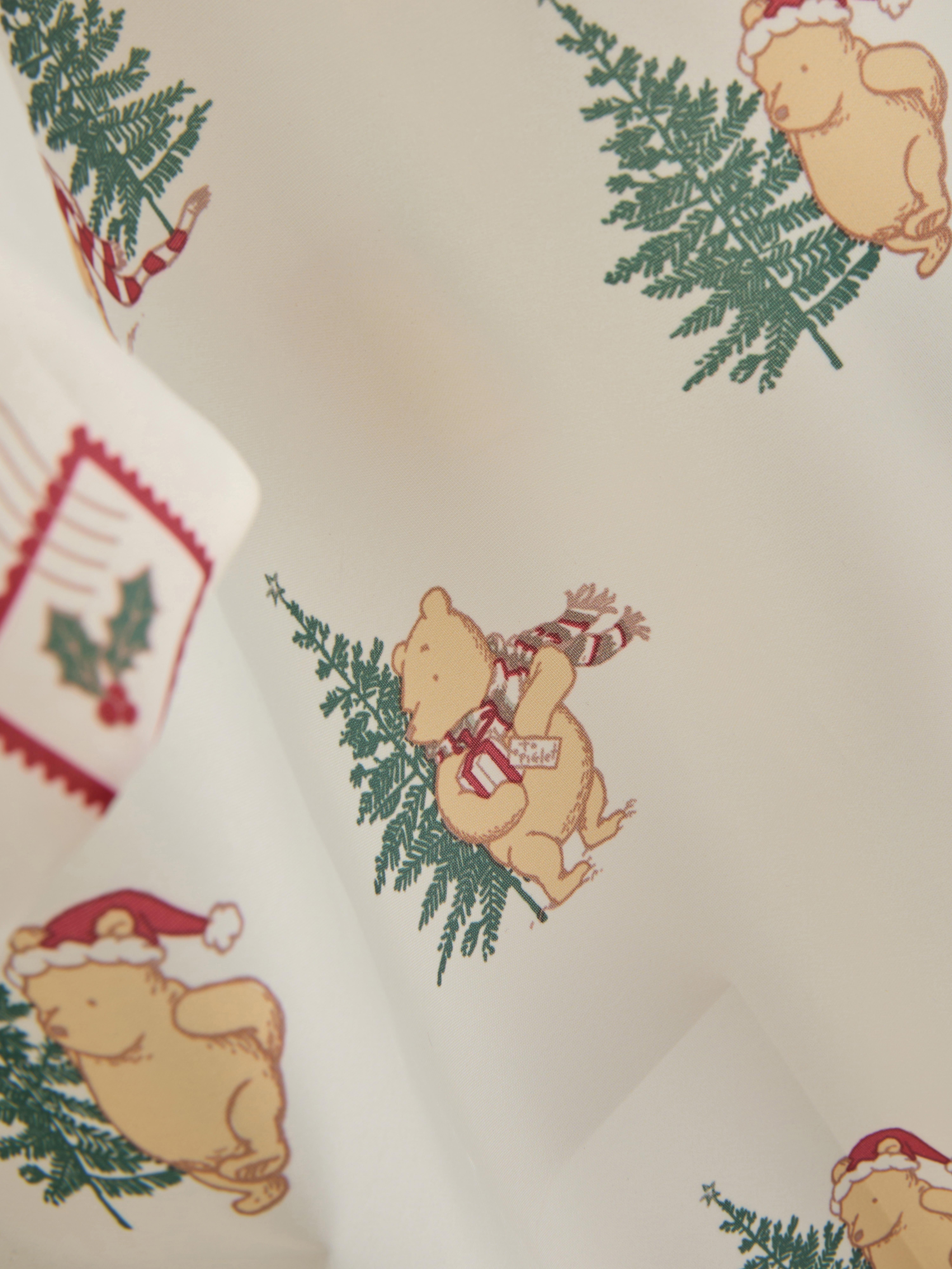 Disney’s Winnie the Pooh Festive Foldaway Shopper Bag