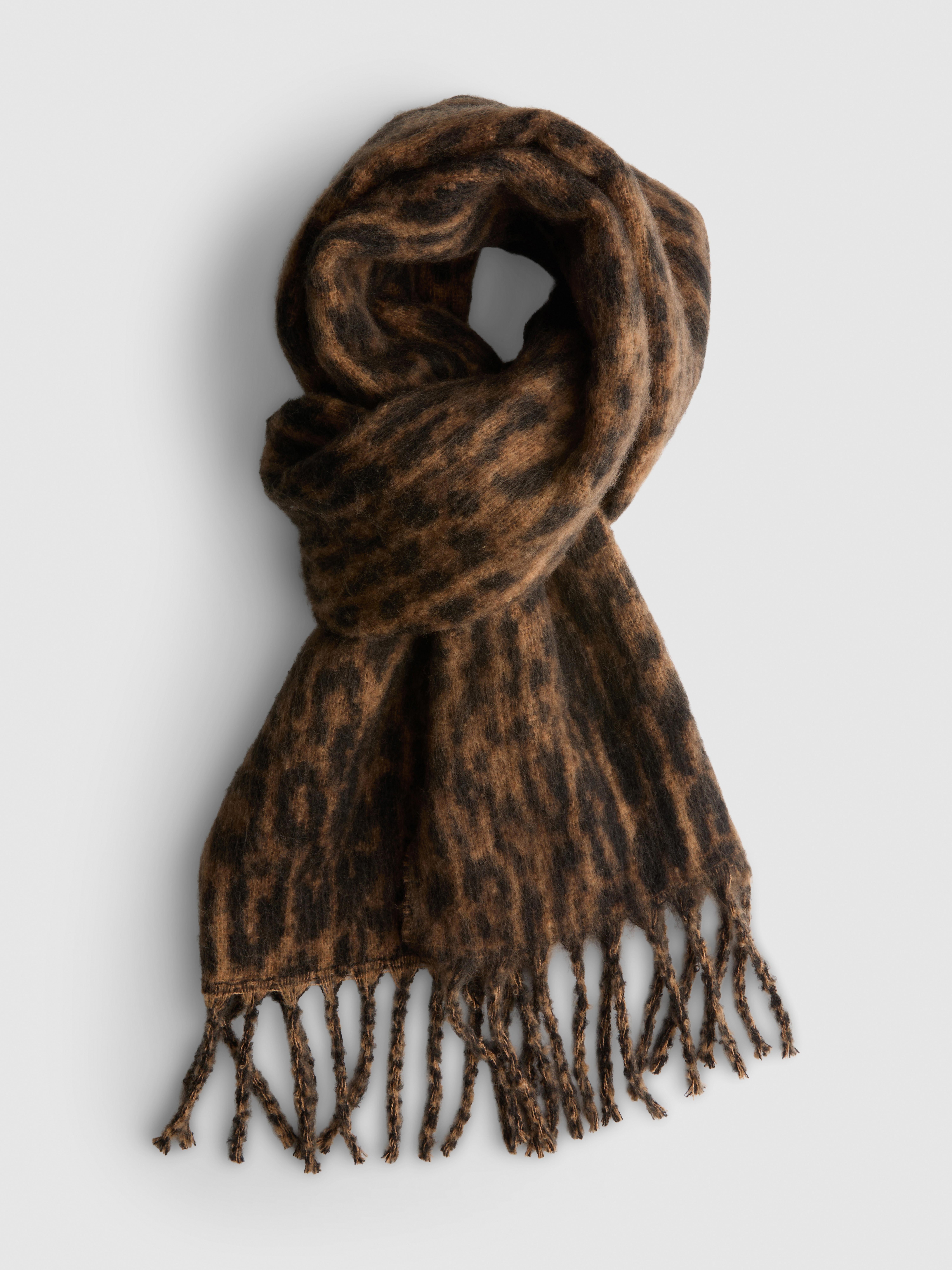 Brushed Fringe Trim Scarf