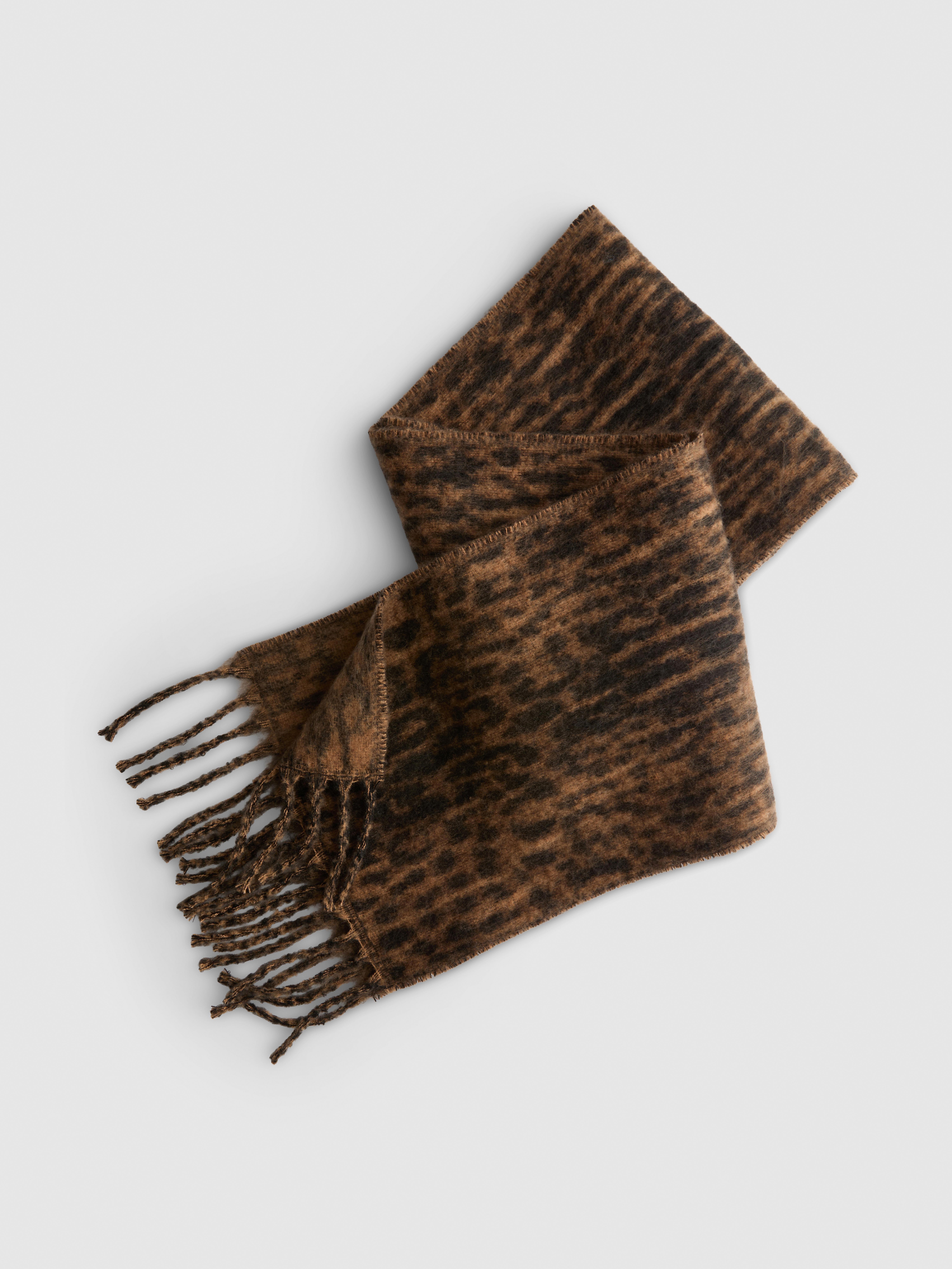 Brushed Fringe Trim Scarf