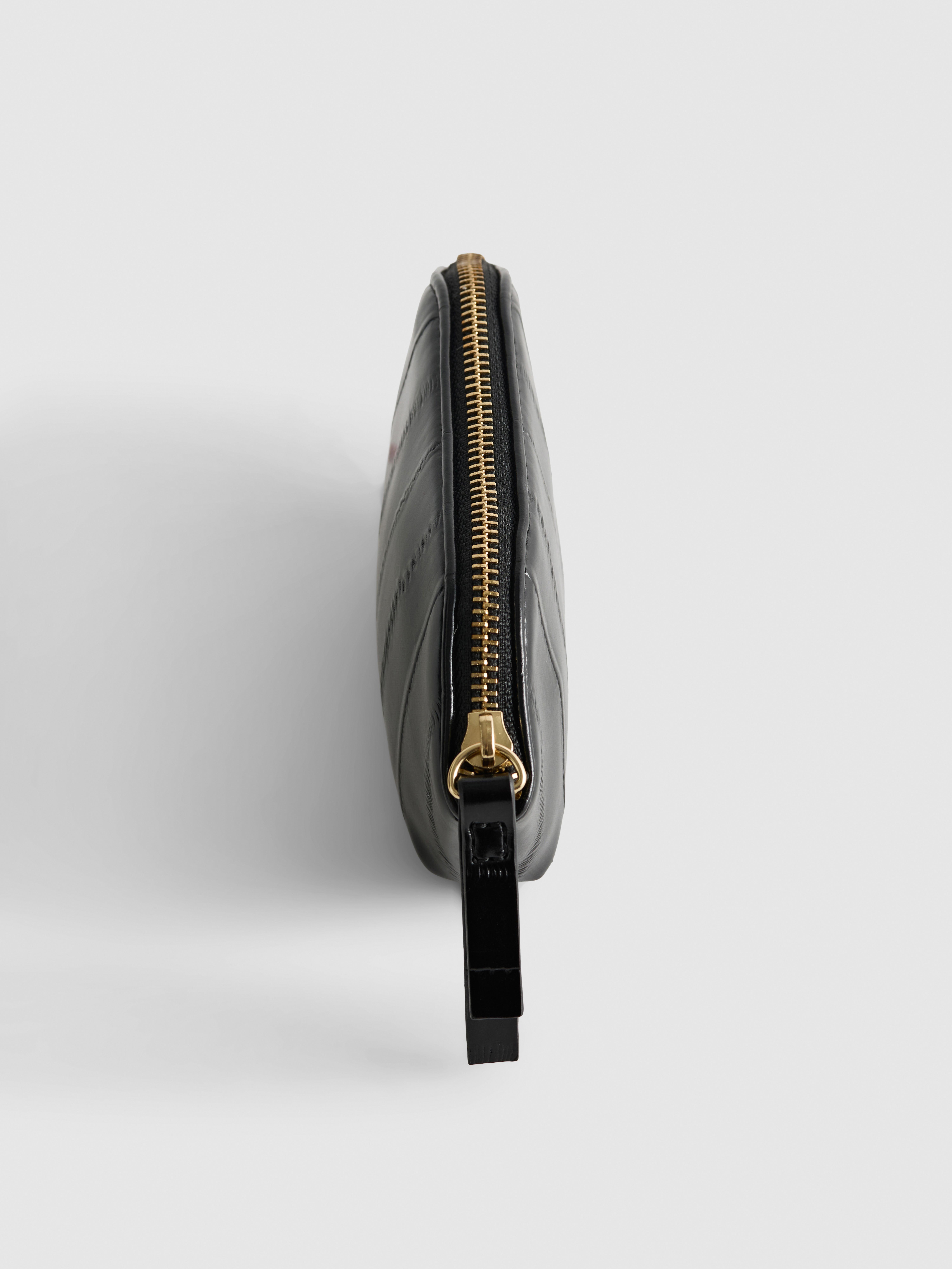 Eel-Effect Coin Purse