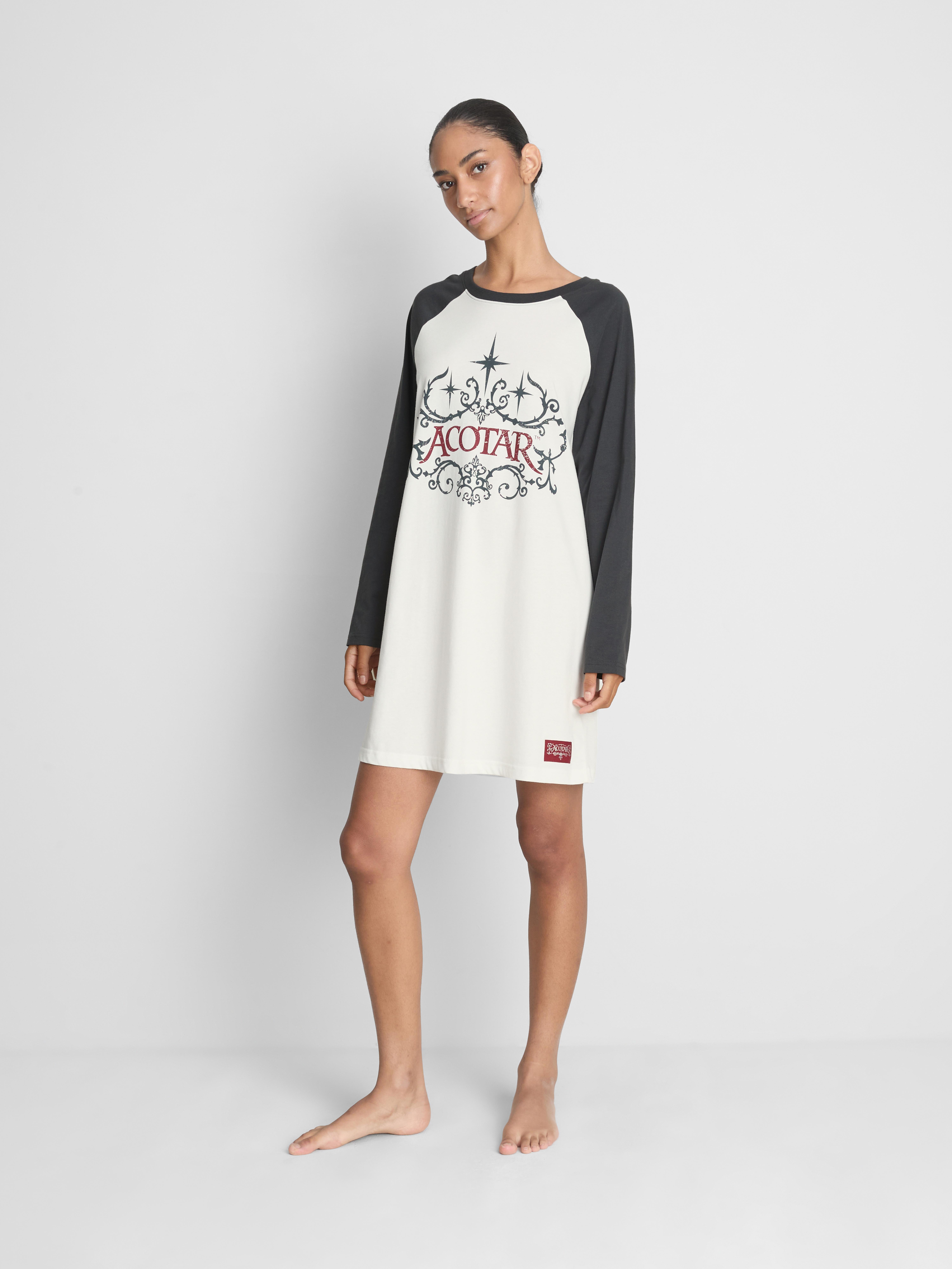 A Court Of Thorns And Roses Oversized Graphic Nightshirt