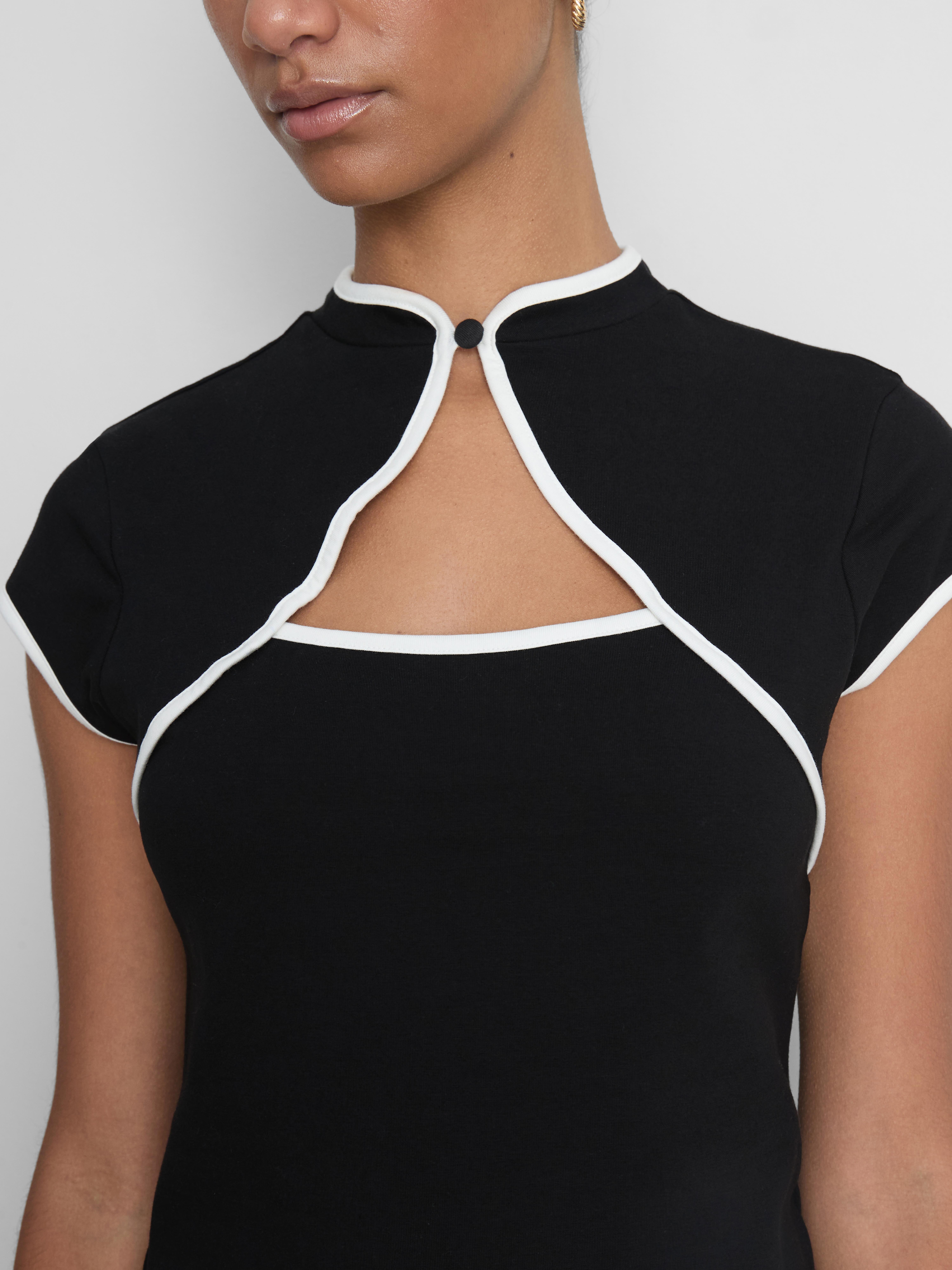 Mandarin Collar Contrast Trim Top