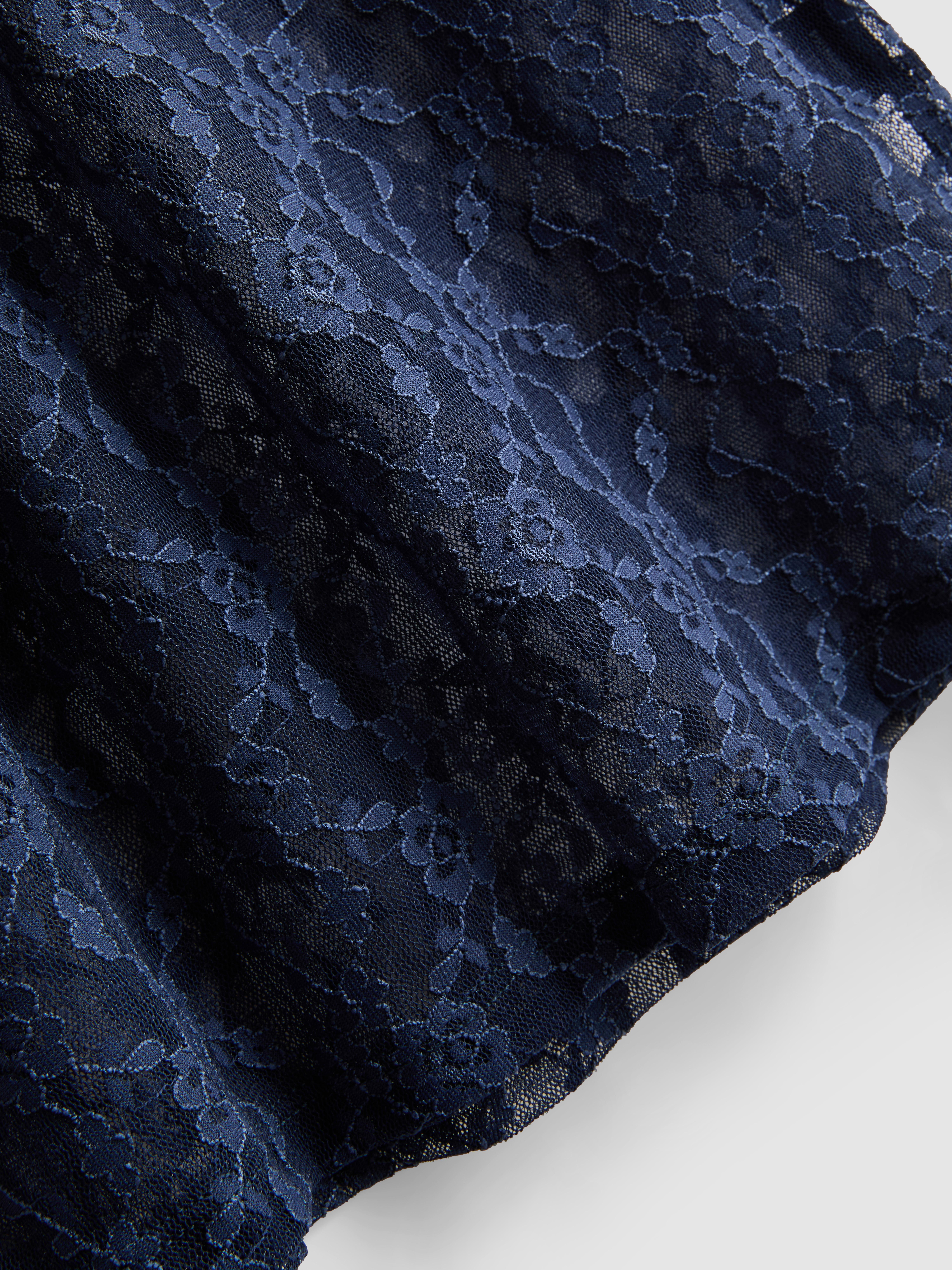 The Primark Scene | Graphic Lace Baby Tee