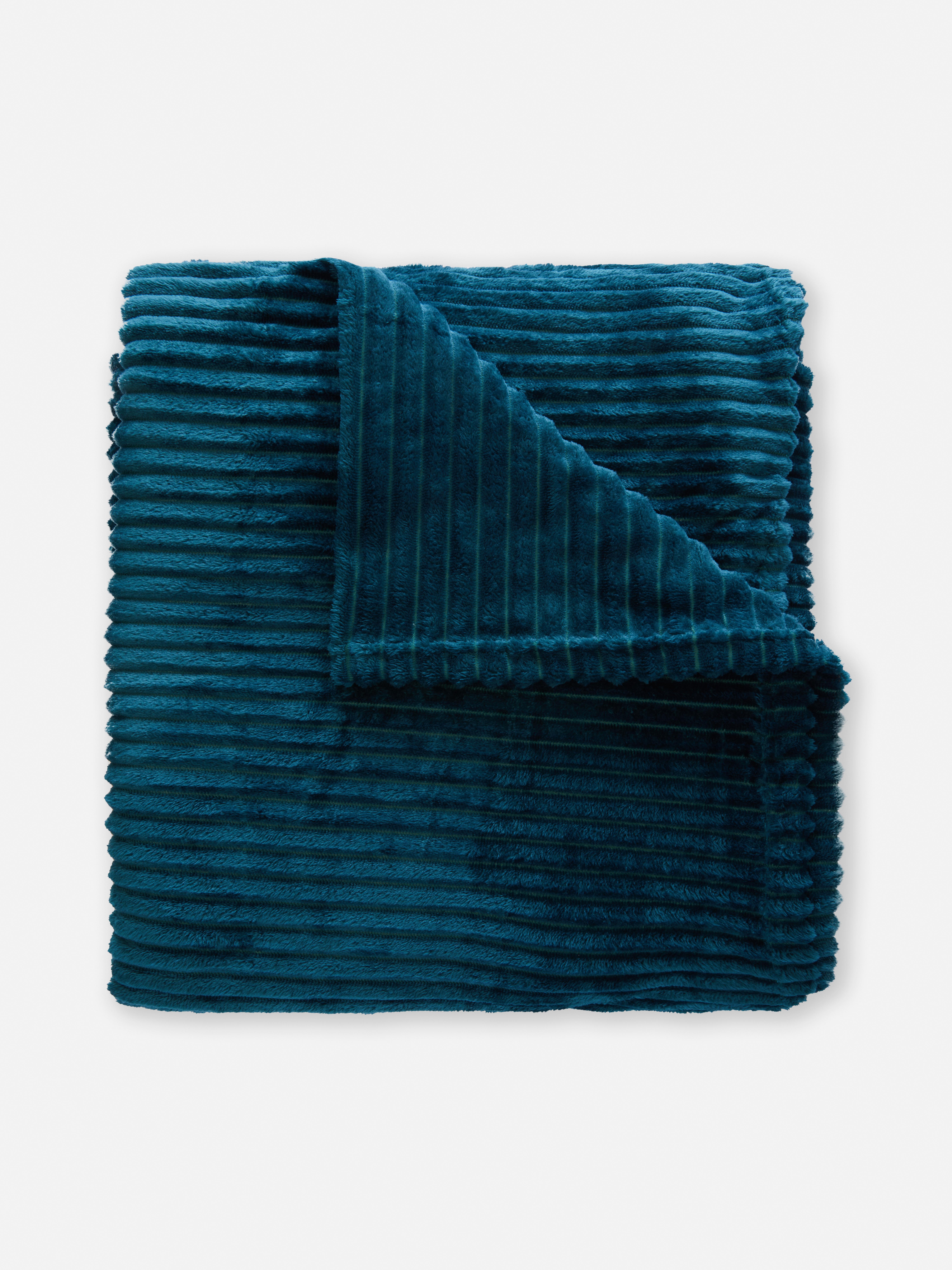Large Ribbed Throw