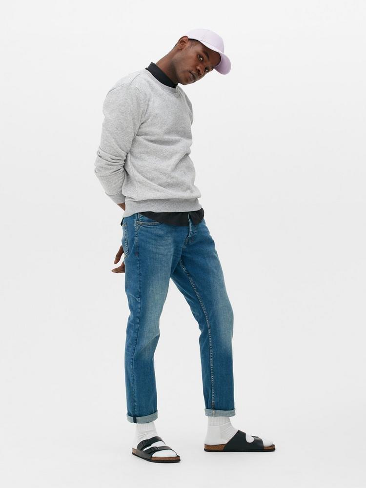 Straight Jeans