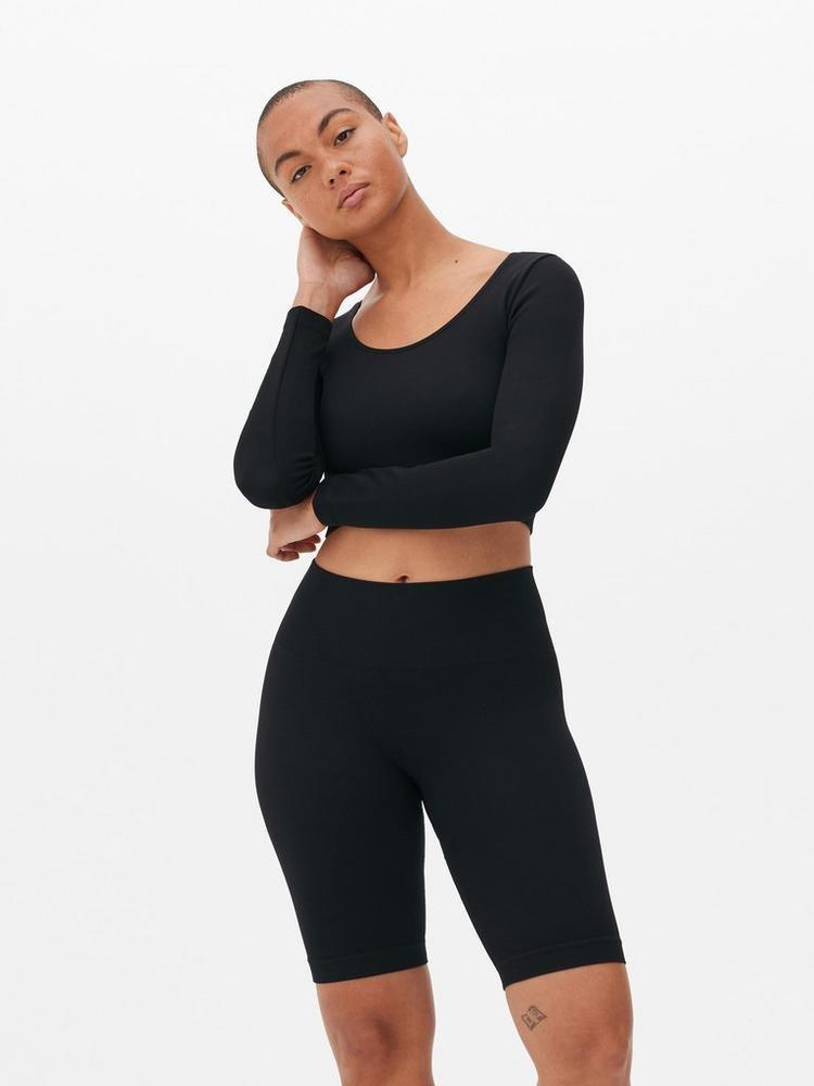 Scoop Neck Cropped Top