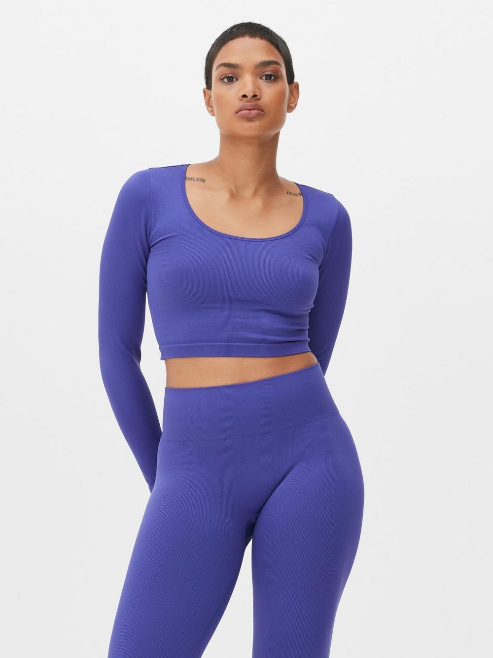 Scoop Neck Cropped Top 3