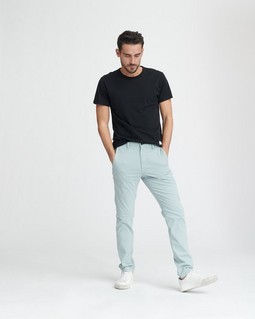 Fit 2 Classic Chino image number 1