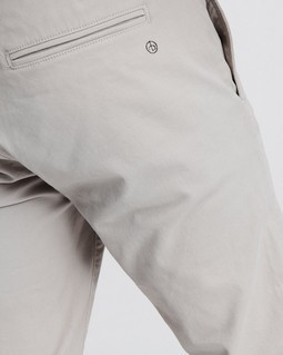 Fit 1 Low-Rise Chino image number 5