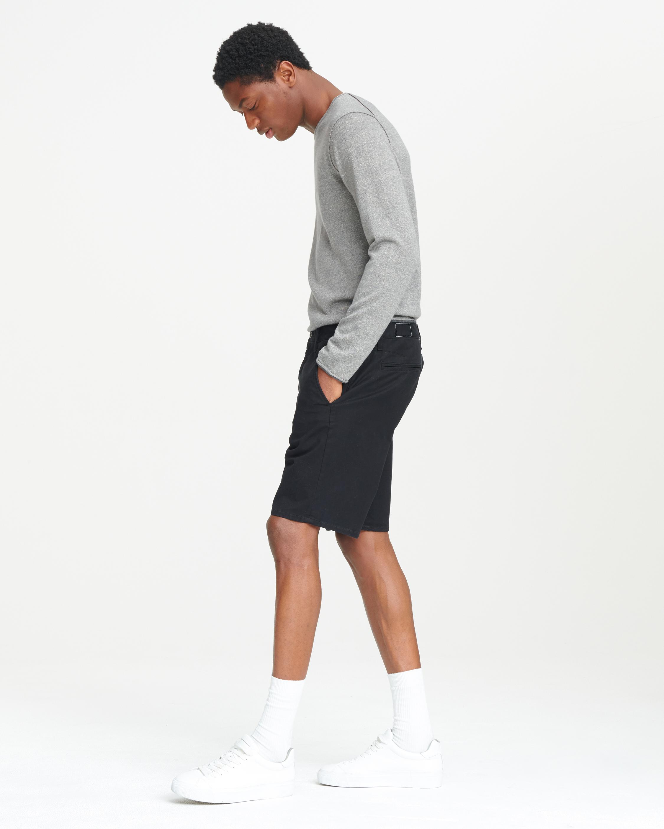 CLASSIC CHINO SHORT image number 2