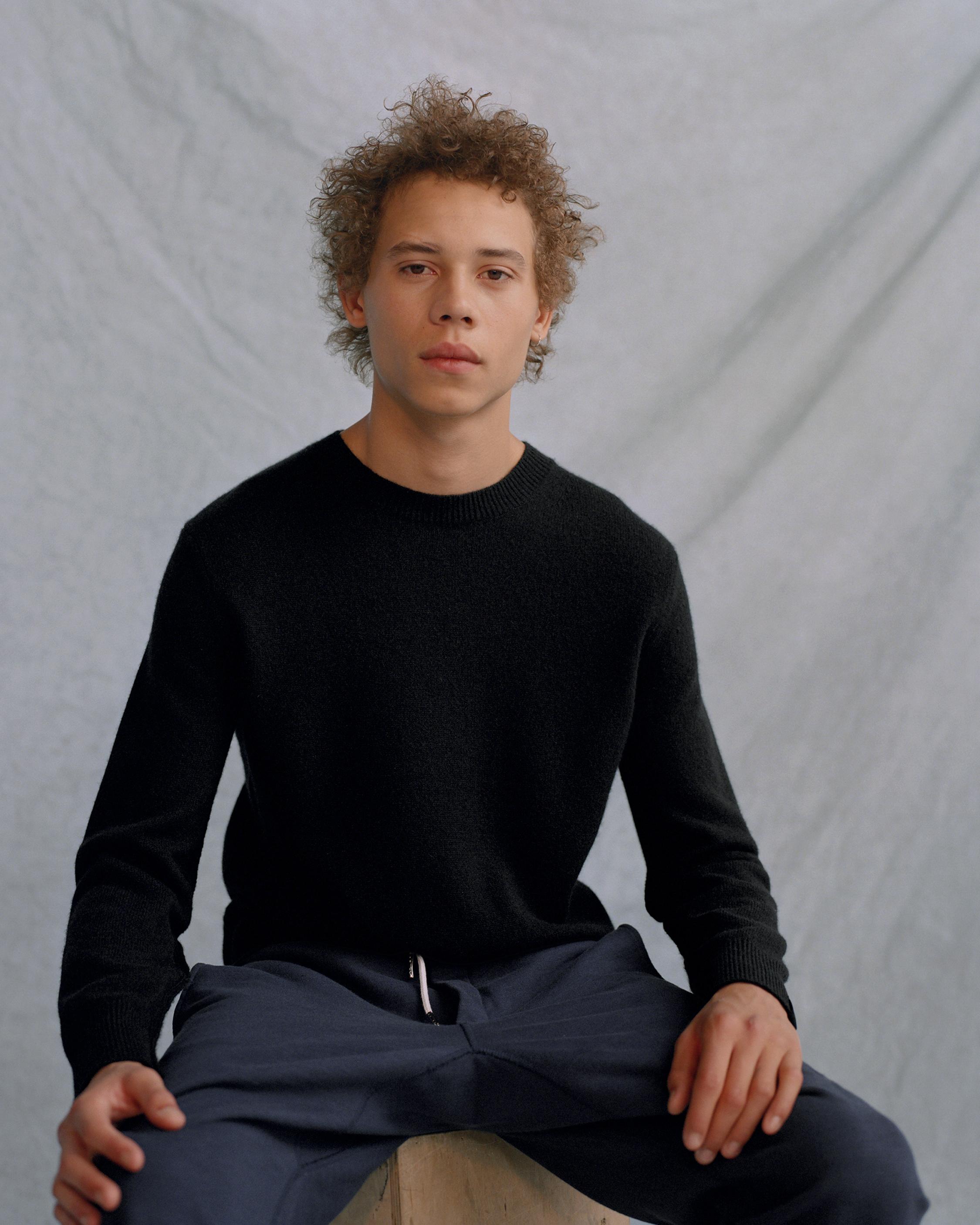 HALDON CASHMERE CREW image number 2