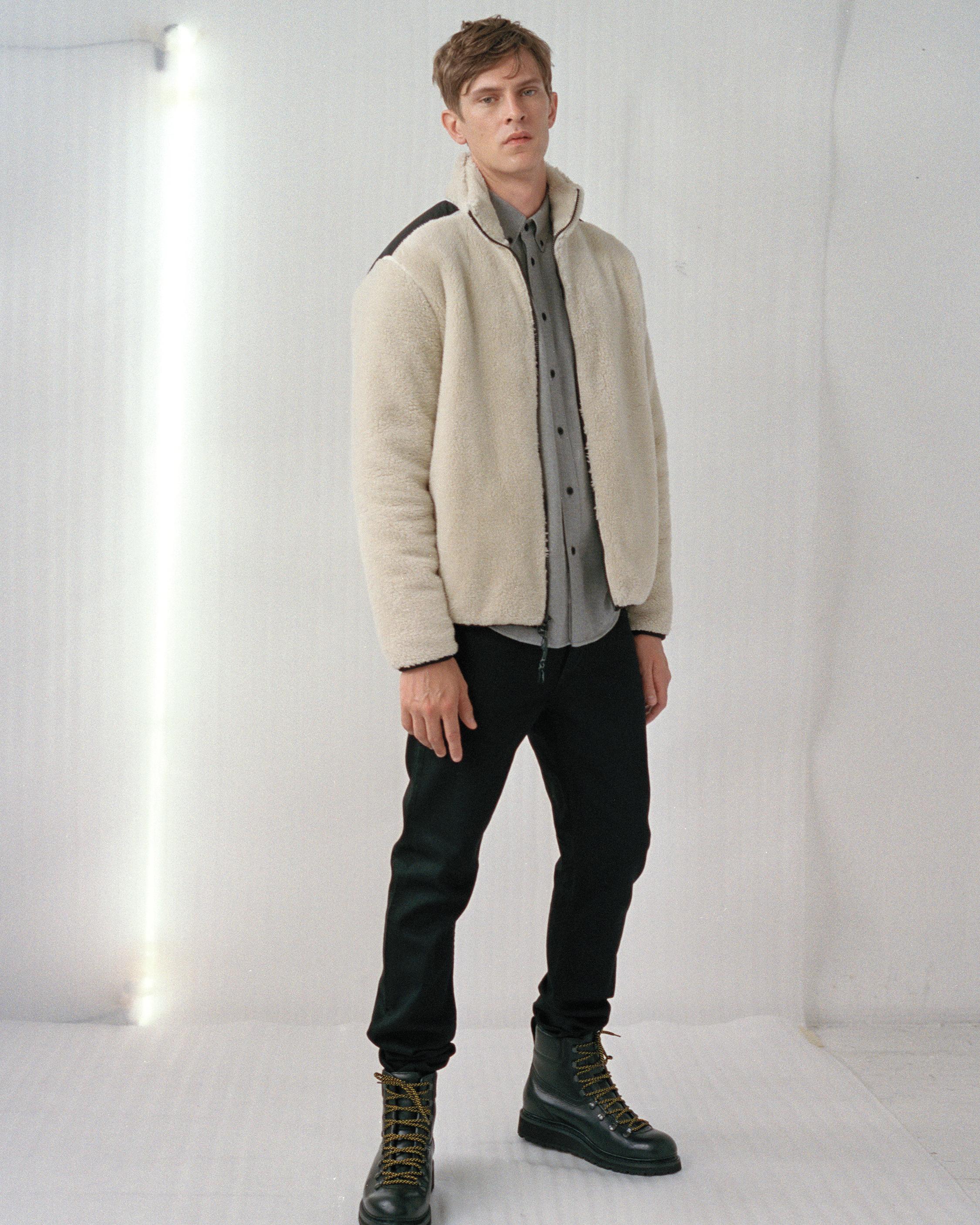 SHERPA JACKET image number 4