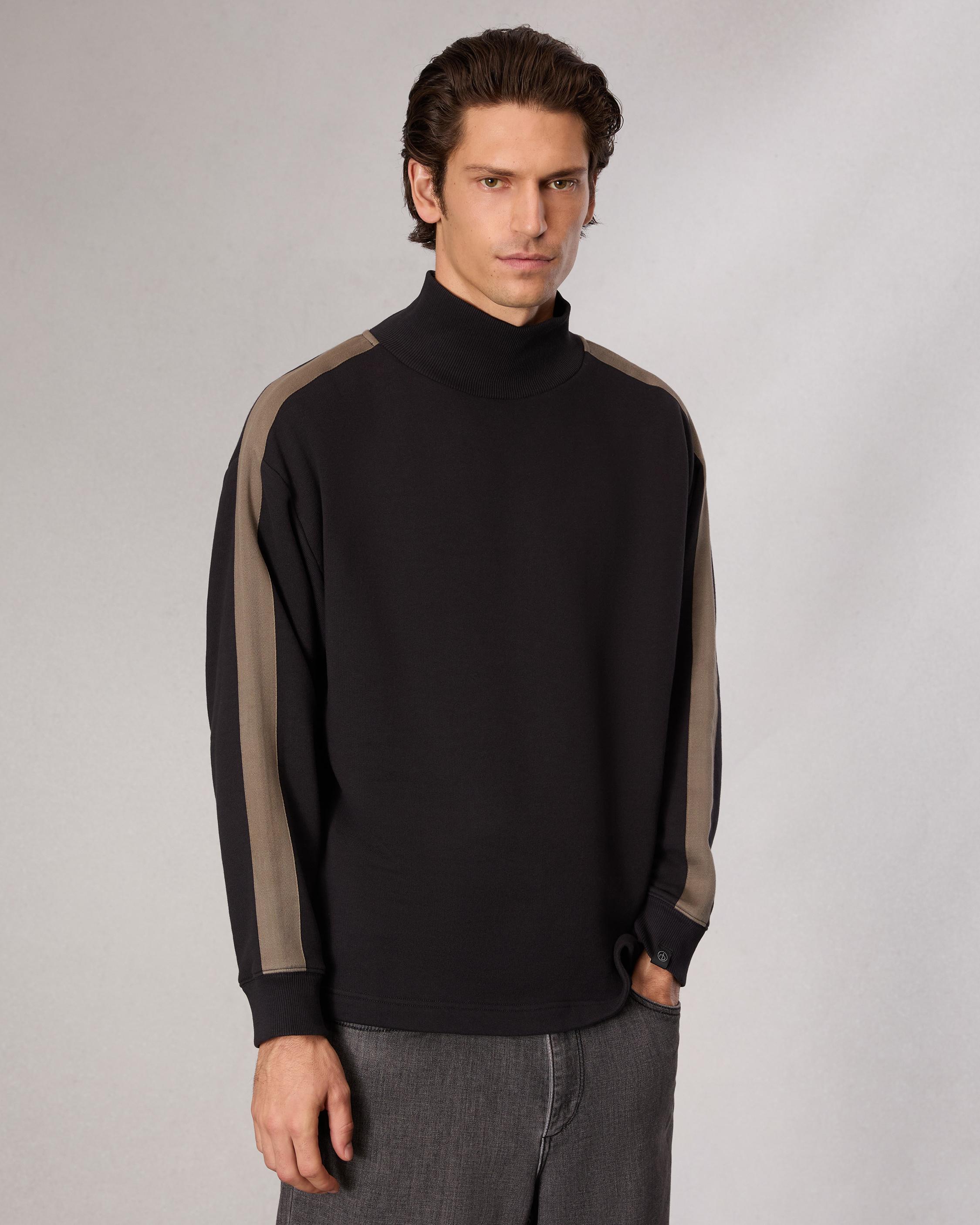 Mockneck Sweatshirt image number 2