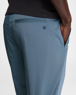 Fit 2 Mid-Rise Cotton Paperweight Chino image number 6