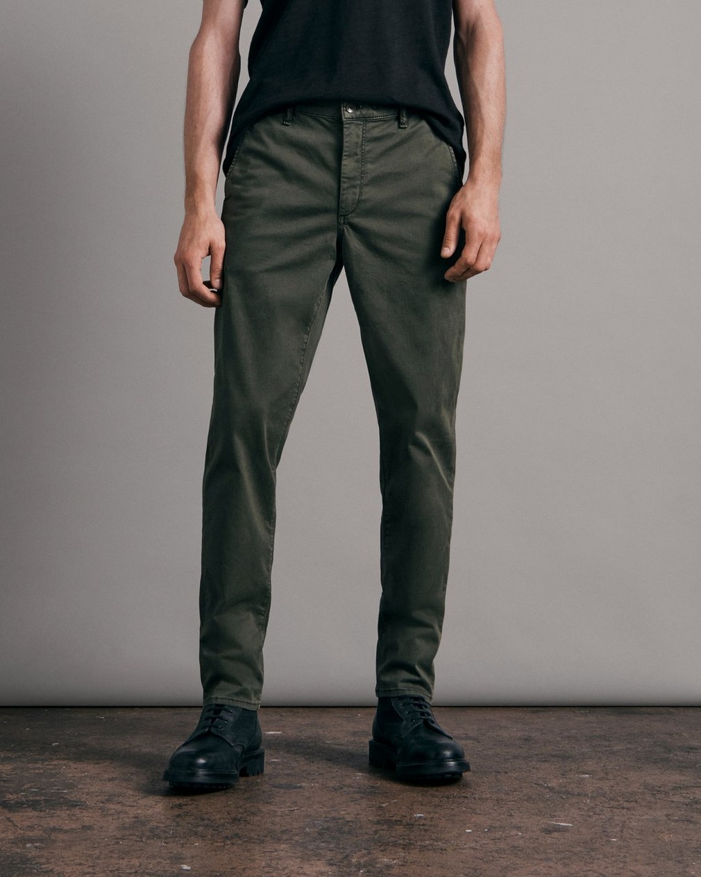 Fit 2 Action Loopback Chino